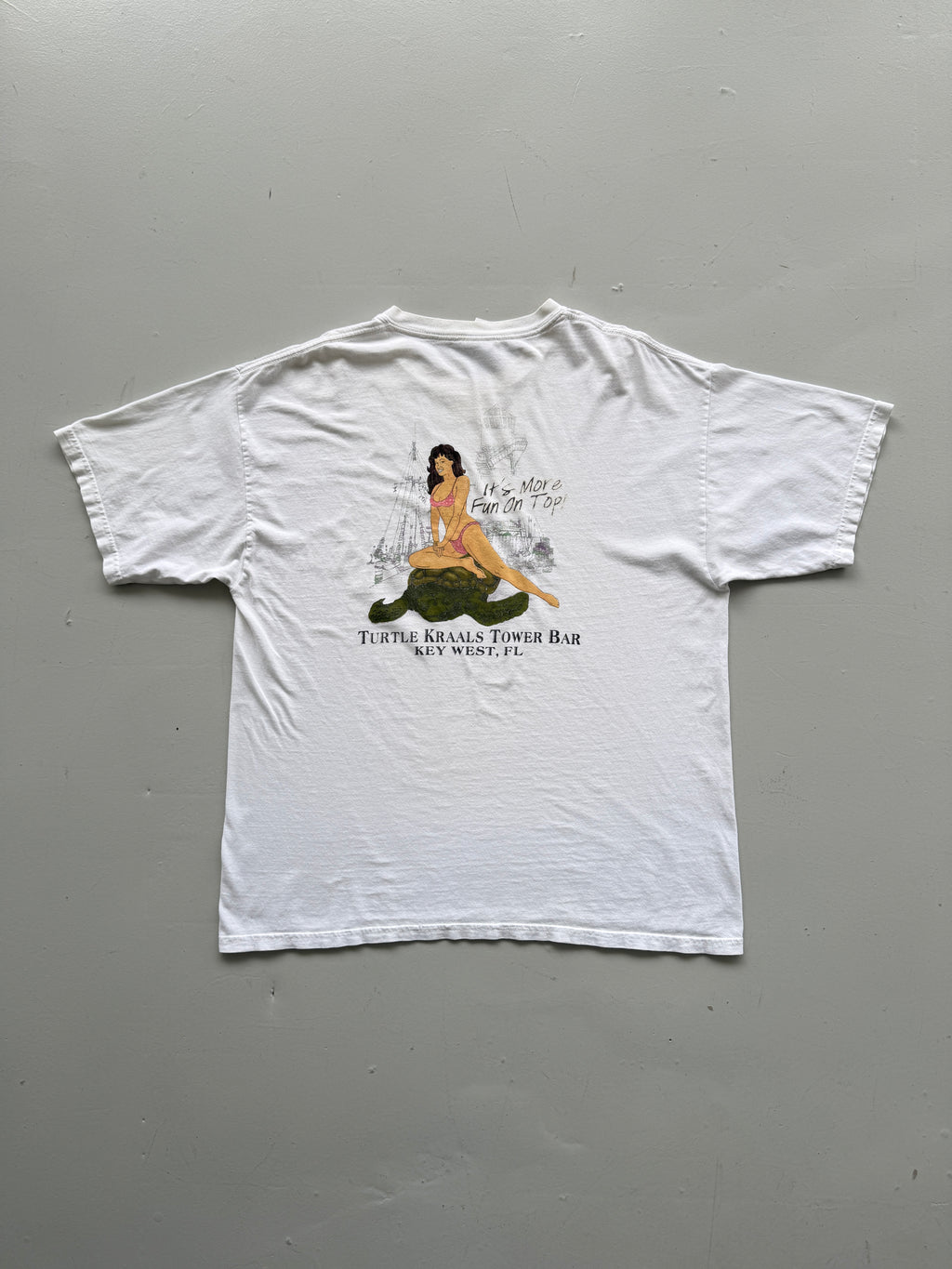 White Turtle Bay 90's Vintage Slogan Graphic Bar T-Shirt - XL