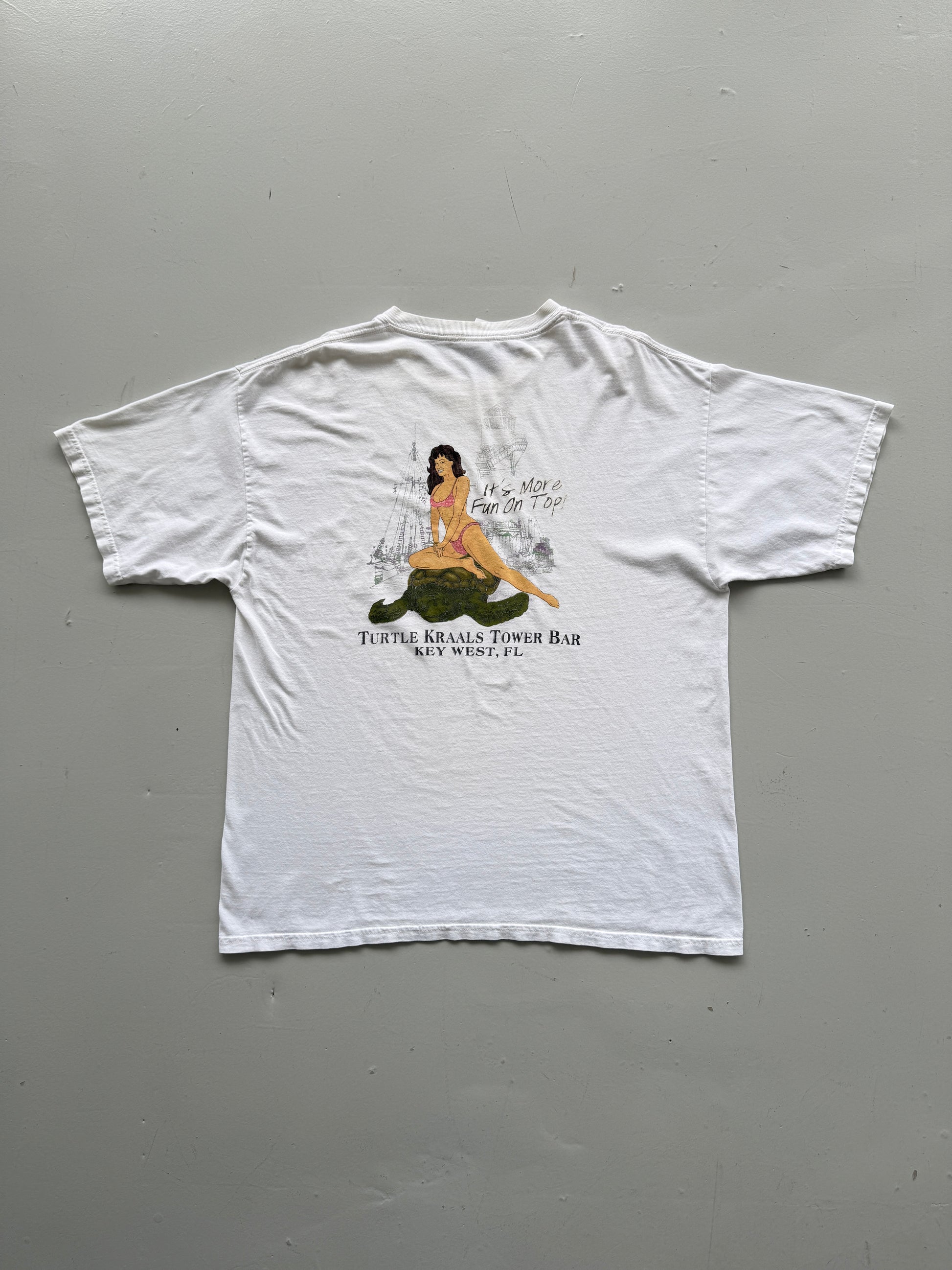 White Turtle Bay 90's Vintage Slogan Graphic Bar T-Shirt - XL