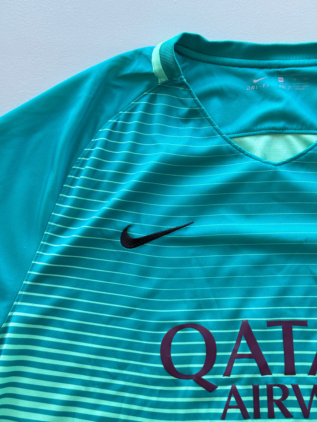 Nike FC Barcelona 2016-17 Third Vintage Football Shirt - XL