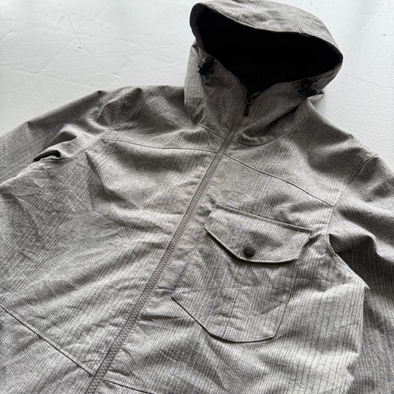Grey Oakley 00’s Vintage Waterproof Jacket - Small