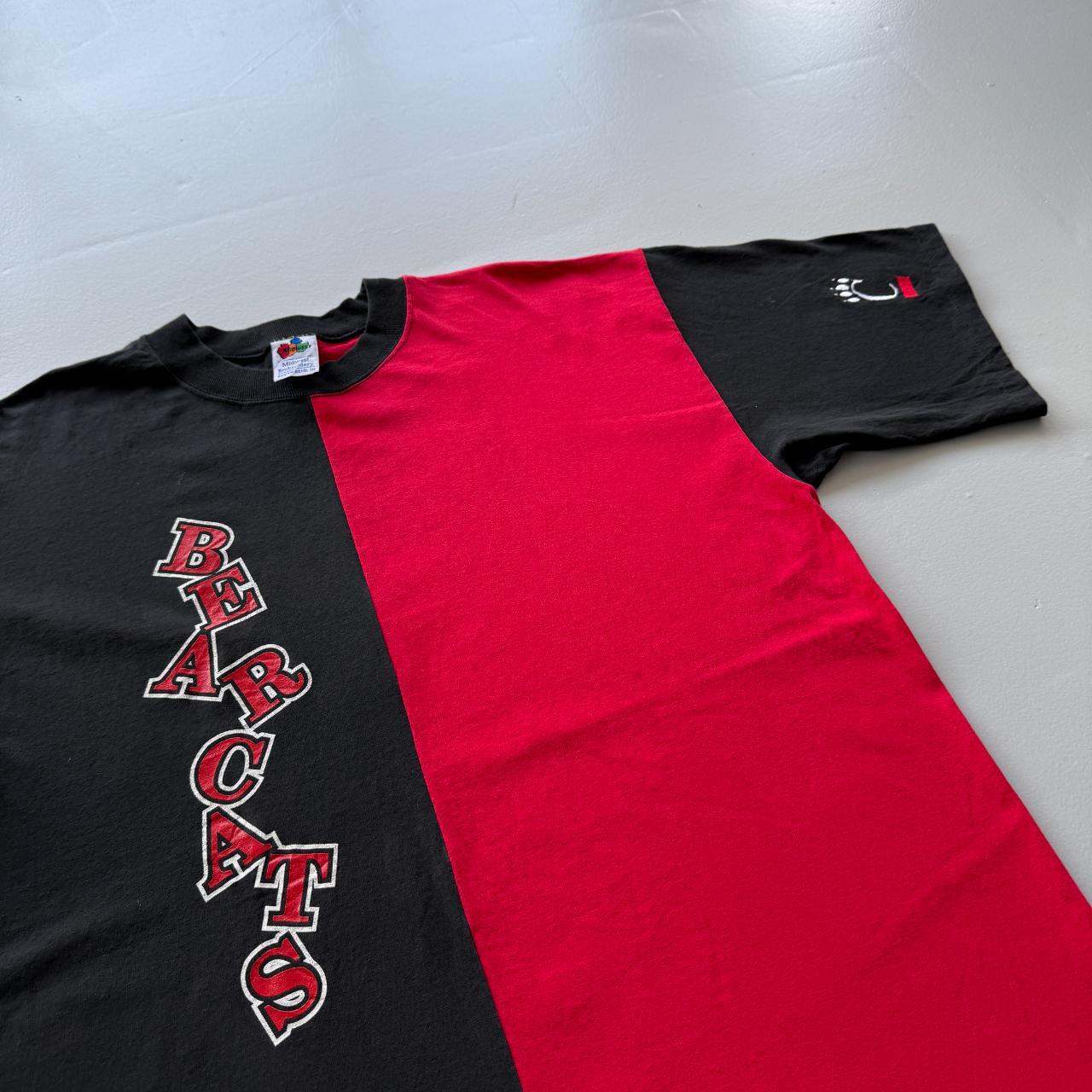 Red / Black Bear Cats American Sports Vintage 90s T-shirt - XL