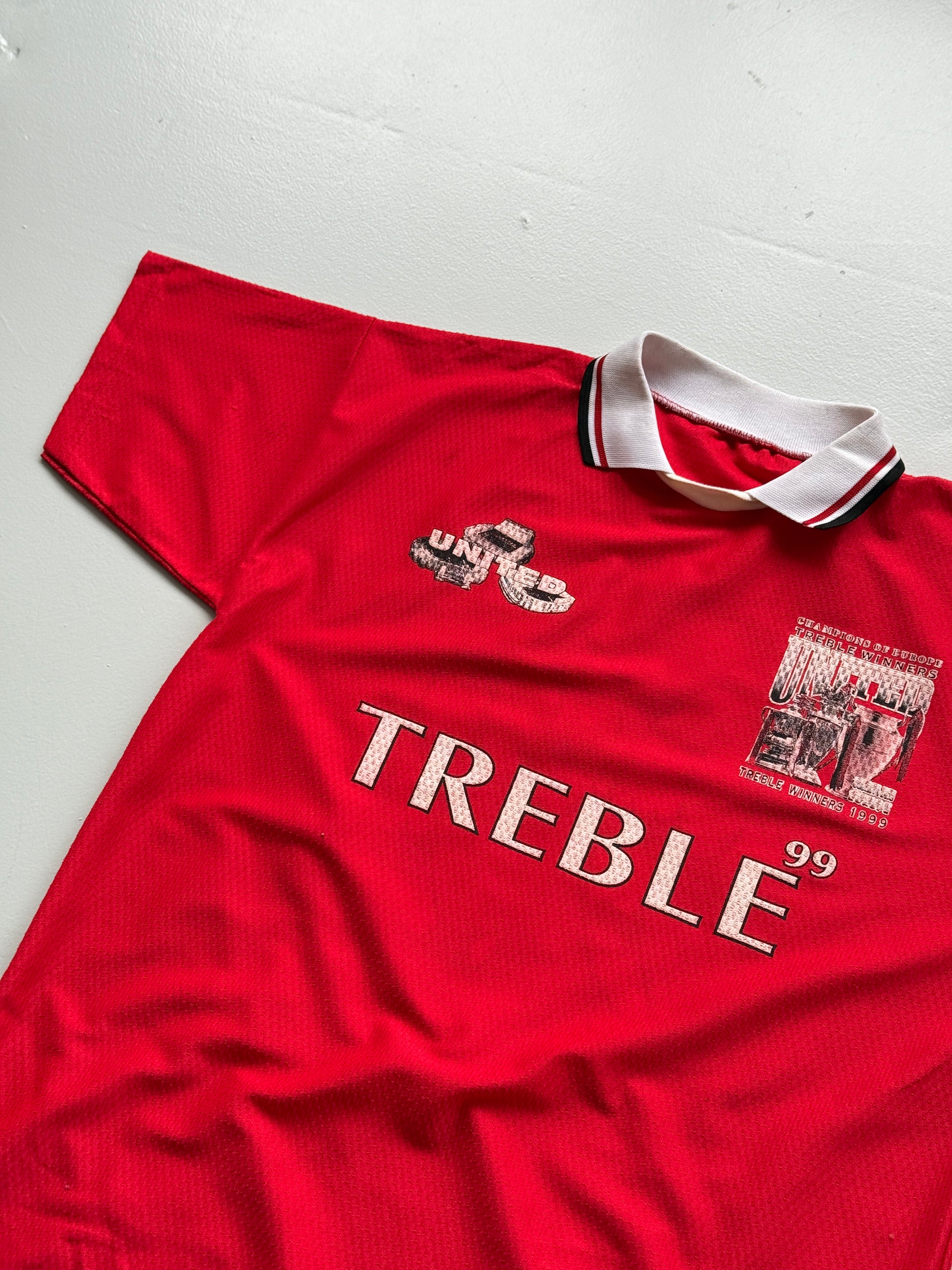 Manchester United Treble Winners 1999 Vintage Novelty Football Shirt - Large