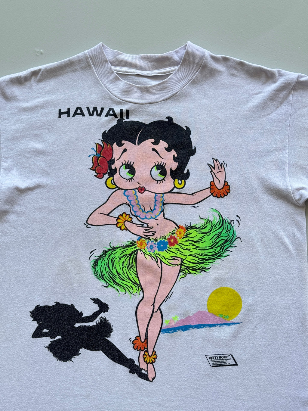 White Betty Boop 90's Vintage Graphic Single Stitch Tourist T-Shirt - Medium