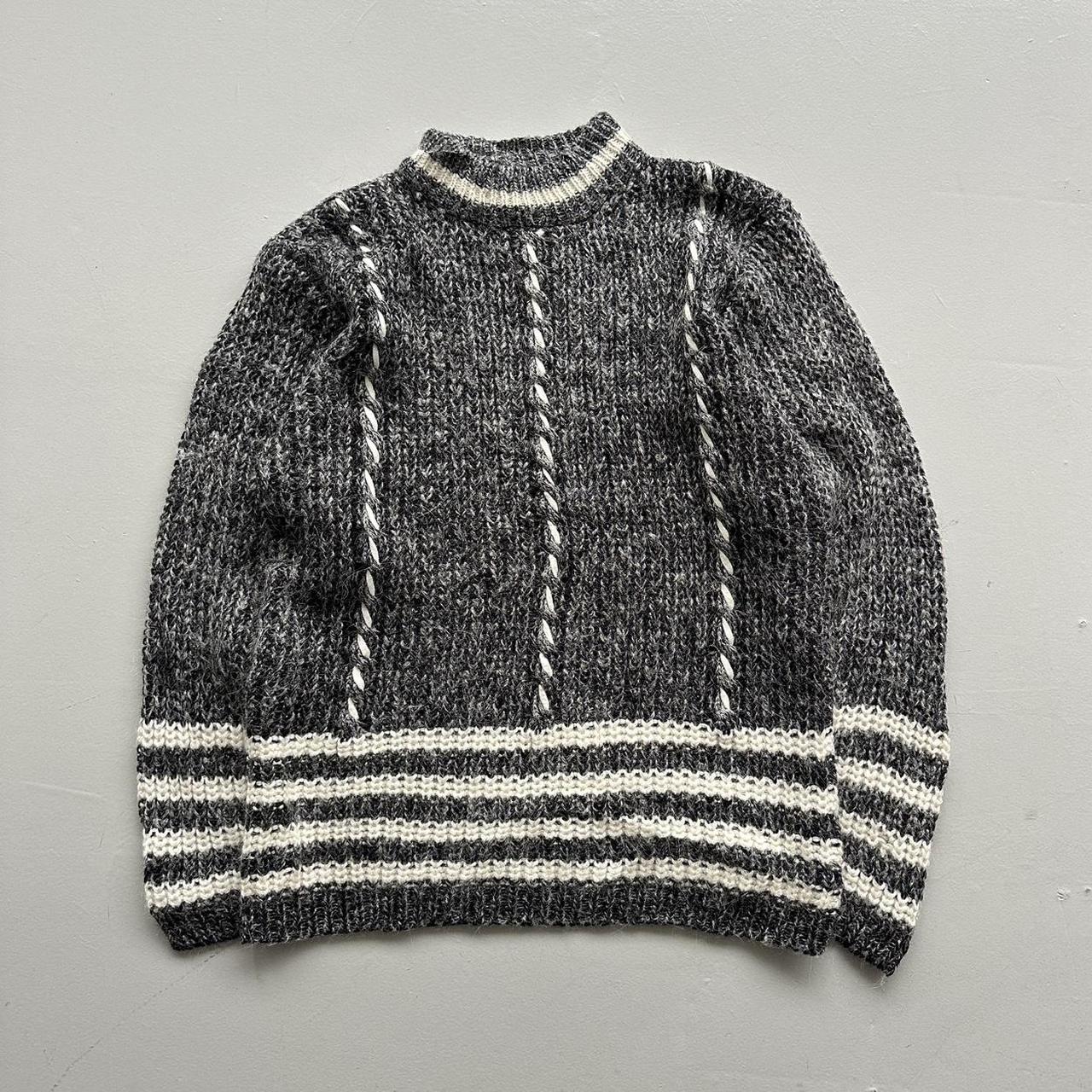 Grey Patterned Hand Knit Vintage Woollen Jumper - Medium