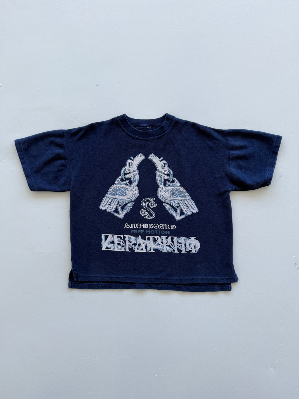 Navy Blue Free Motion 90's Vintage Snowboard Graphic Sweatshirt T-Shirt - Medium