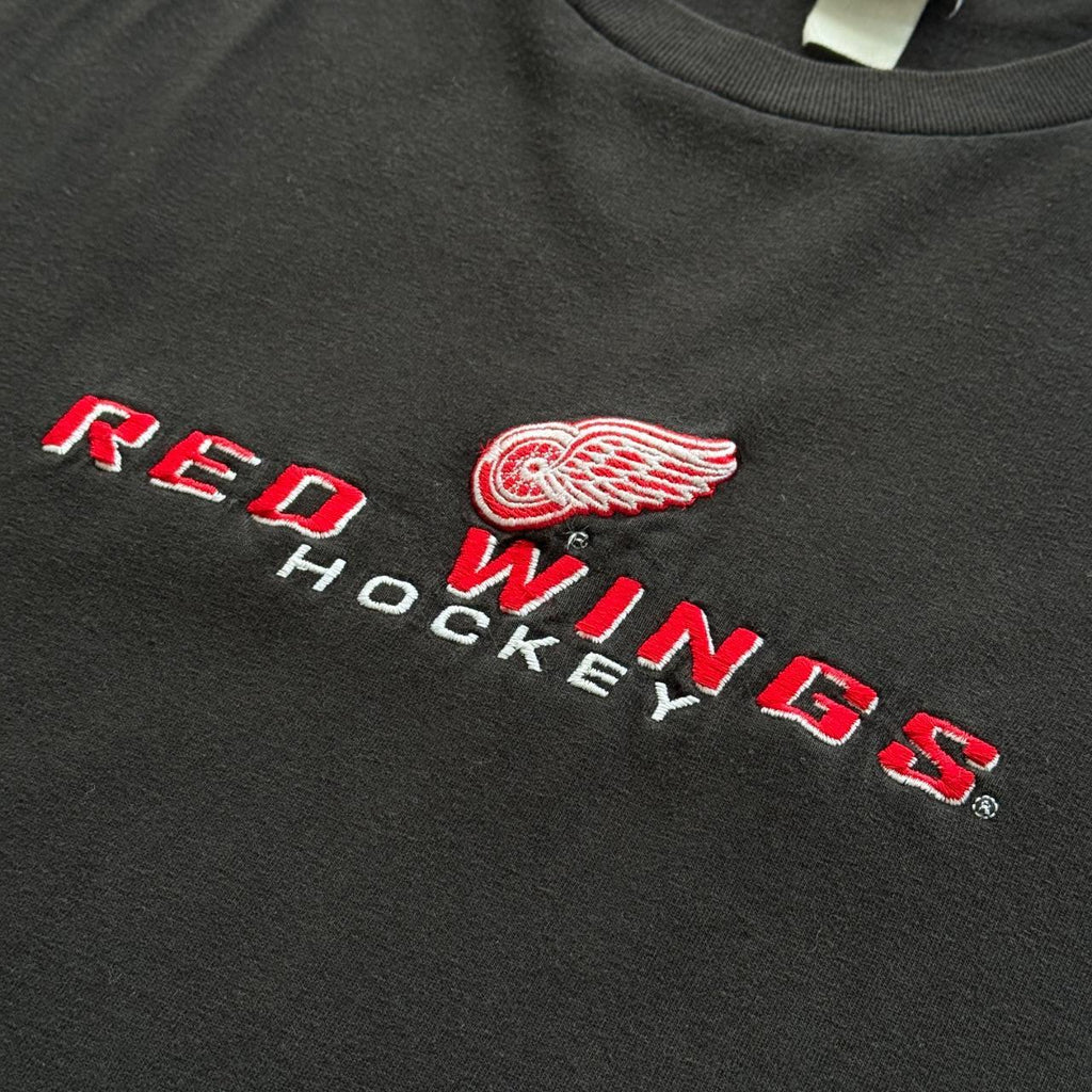 Black Red Wings Hockey 00s Vintage Graphic T-Shirt - XL