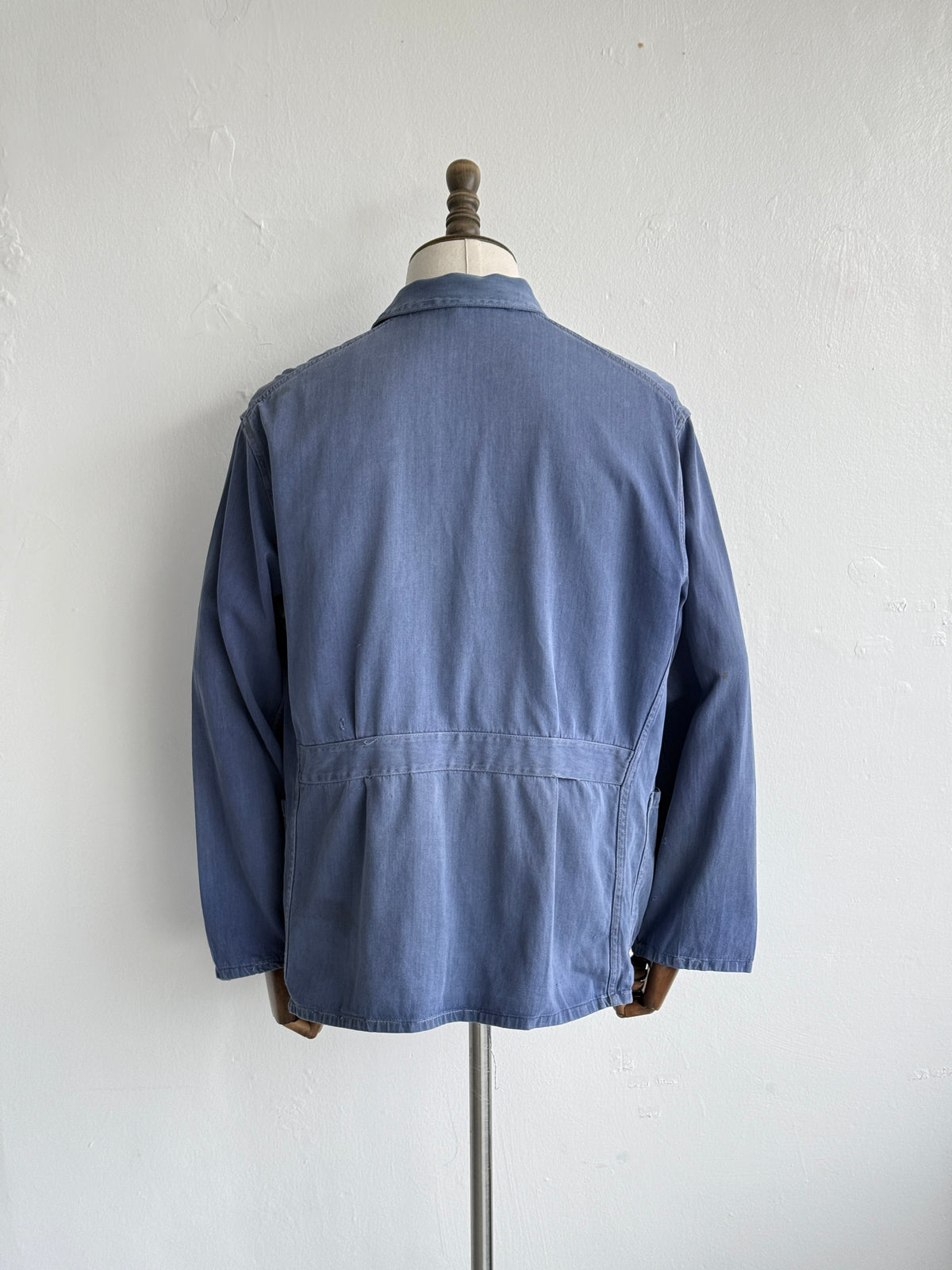 Thrashed Blue French 1950's Vintage Workwear Chore Jacket CH535 - Medium