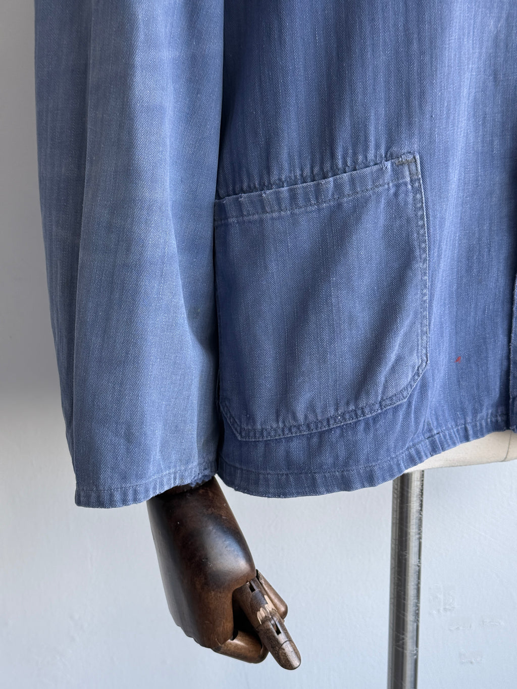 Faded Blue French 1950's Vintage Workwear Chore Jacket CH463 - Small