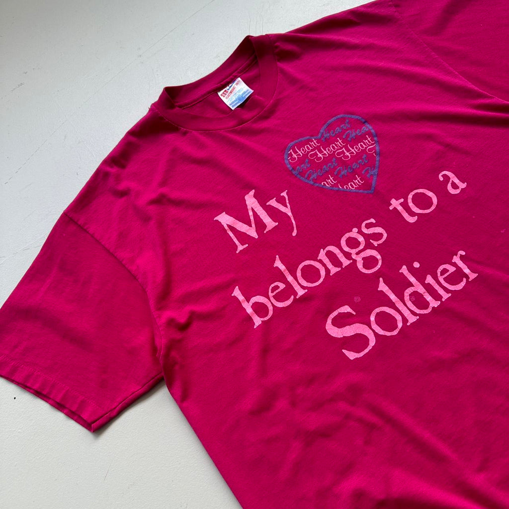 My Heart Belongs to a Soldier' 90s Vintage Pink T-shirt - XL