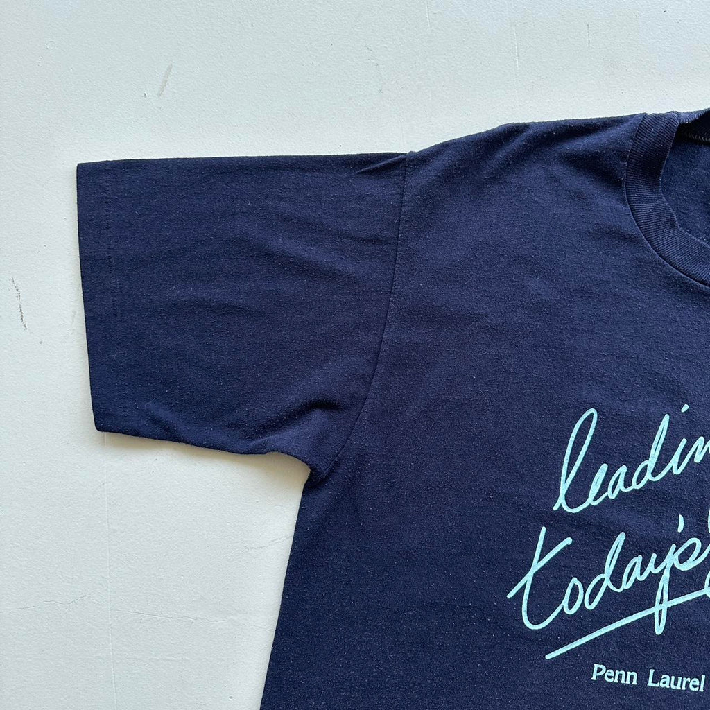 Navy Girl Scouts 90s Vintage T-shirt - Medium