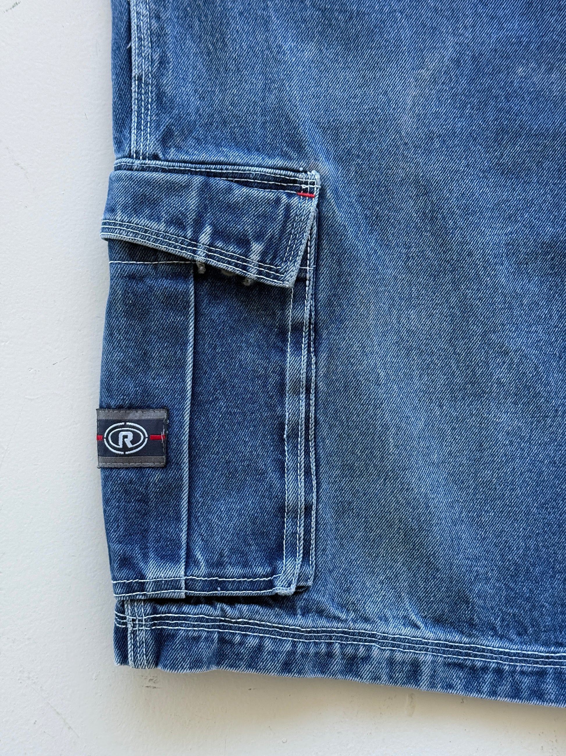Mid Blue Regal 00's Vintage Y2K Baggy Hip Hop Denim Cargo Shorts - W36 x L12