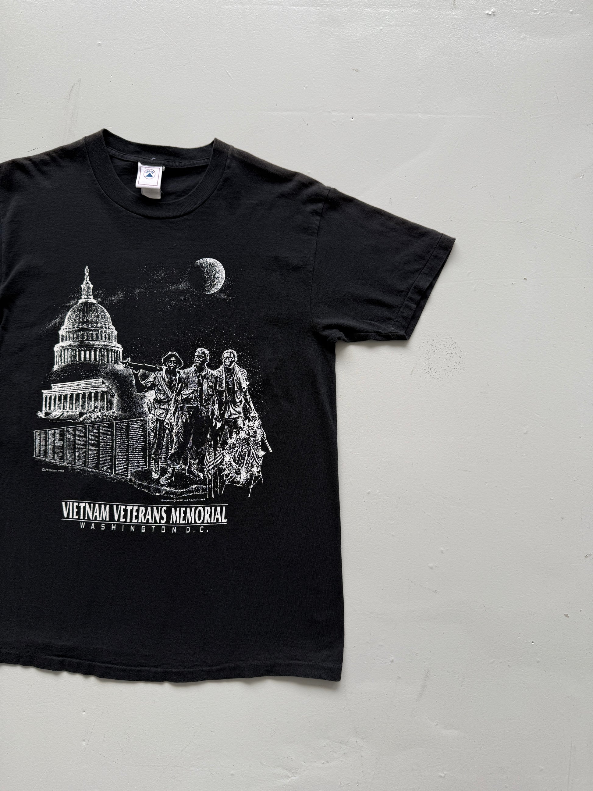 Black Vietnam 90's Vintage Graphic Single Stitch Tourist T-Shirt - Medium