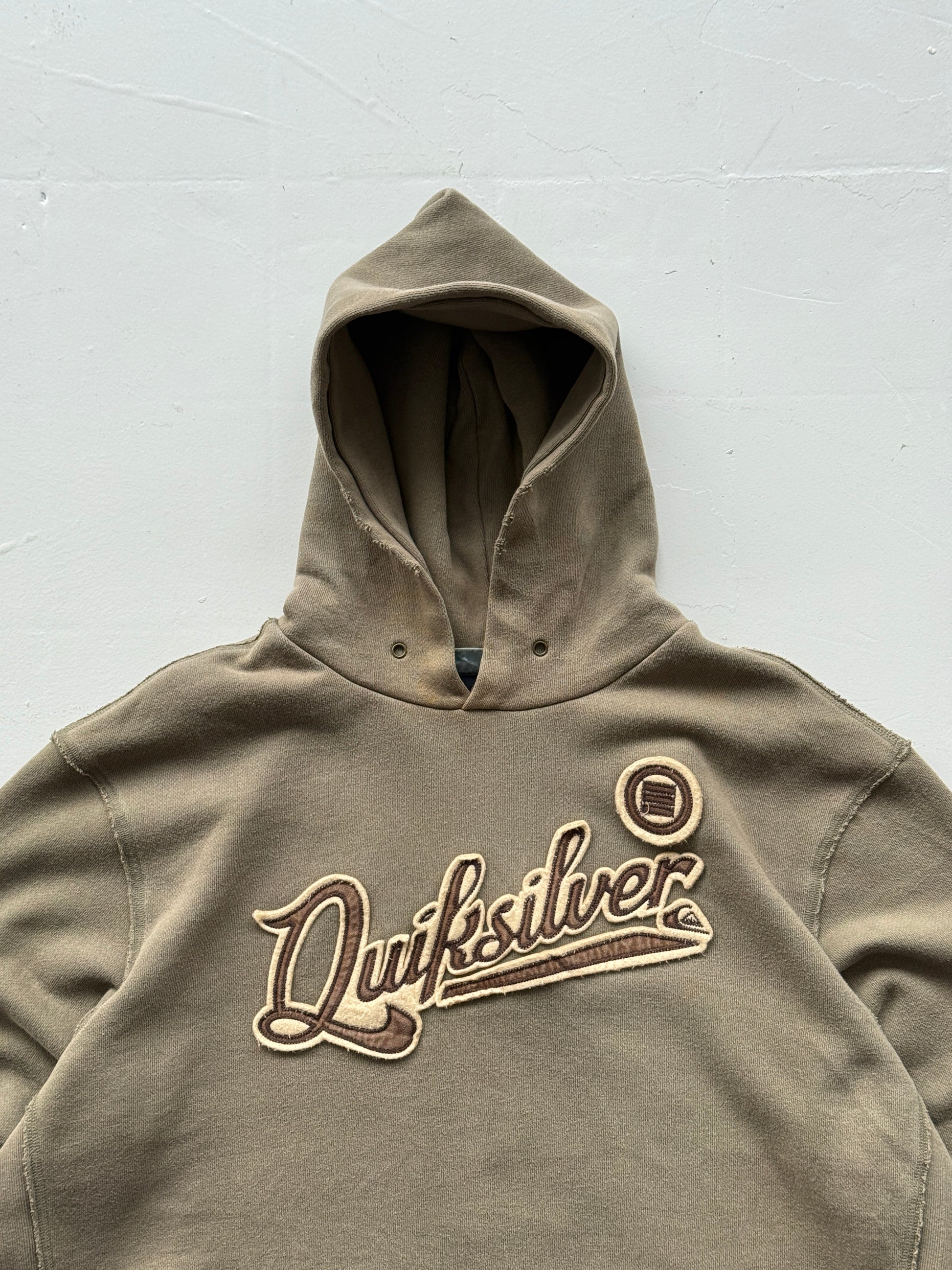 Faded Brown Quiksilver 00's Vintage Y2K Surfer Graphic Hoodie - XXL