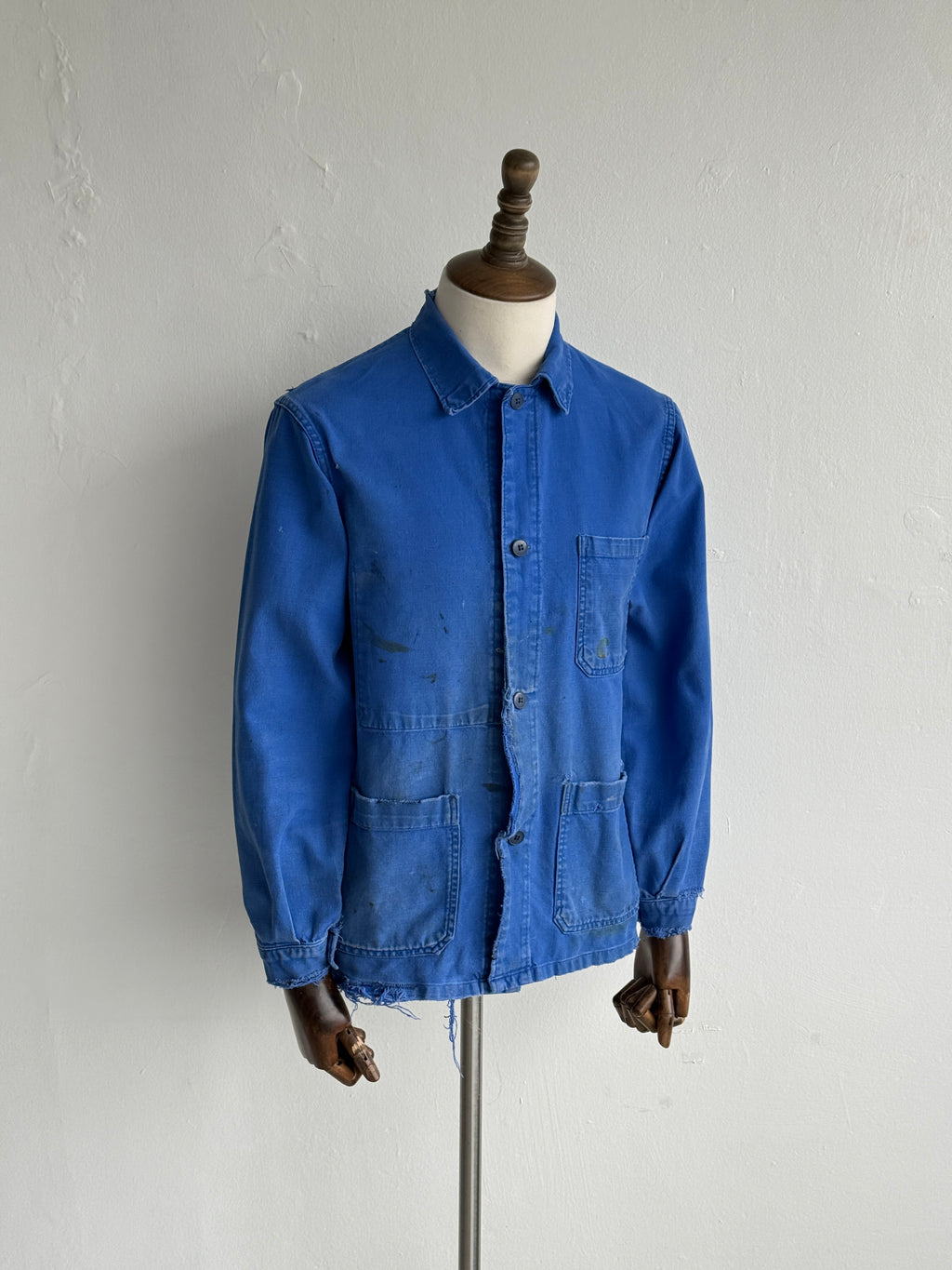 Thrashed Blue French 1970s Vintage Workwear Chore Jacket CH447 - Small