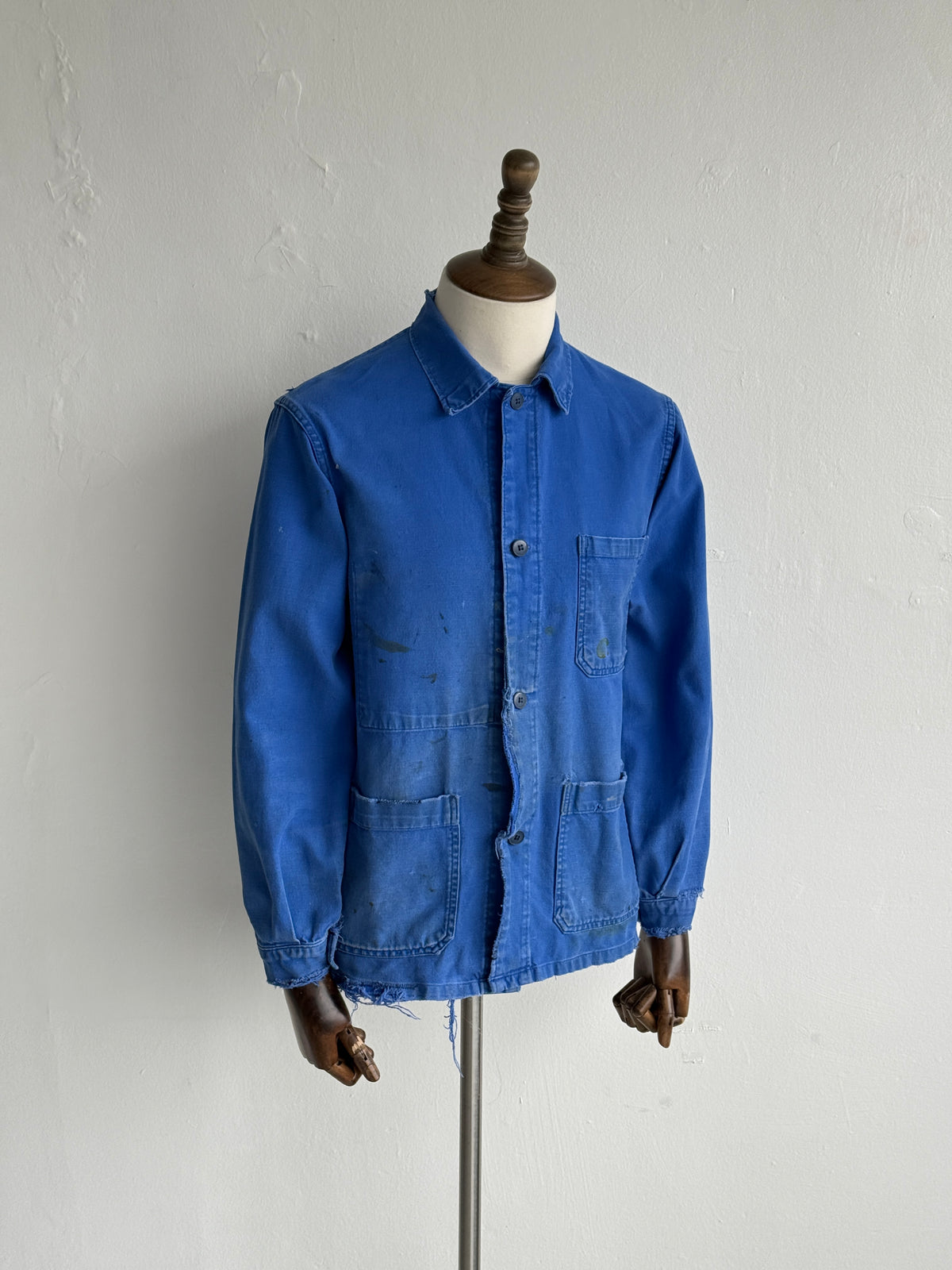 Thrashed Blue French 1970s Vintage Workwear Chore Jacket CH447 - Small