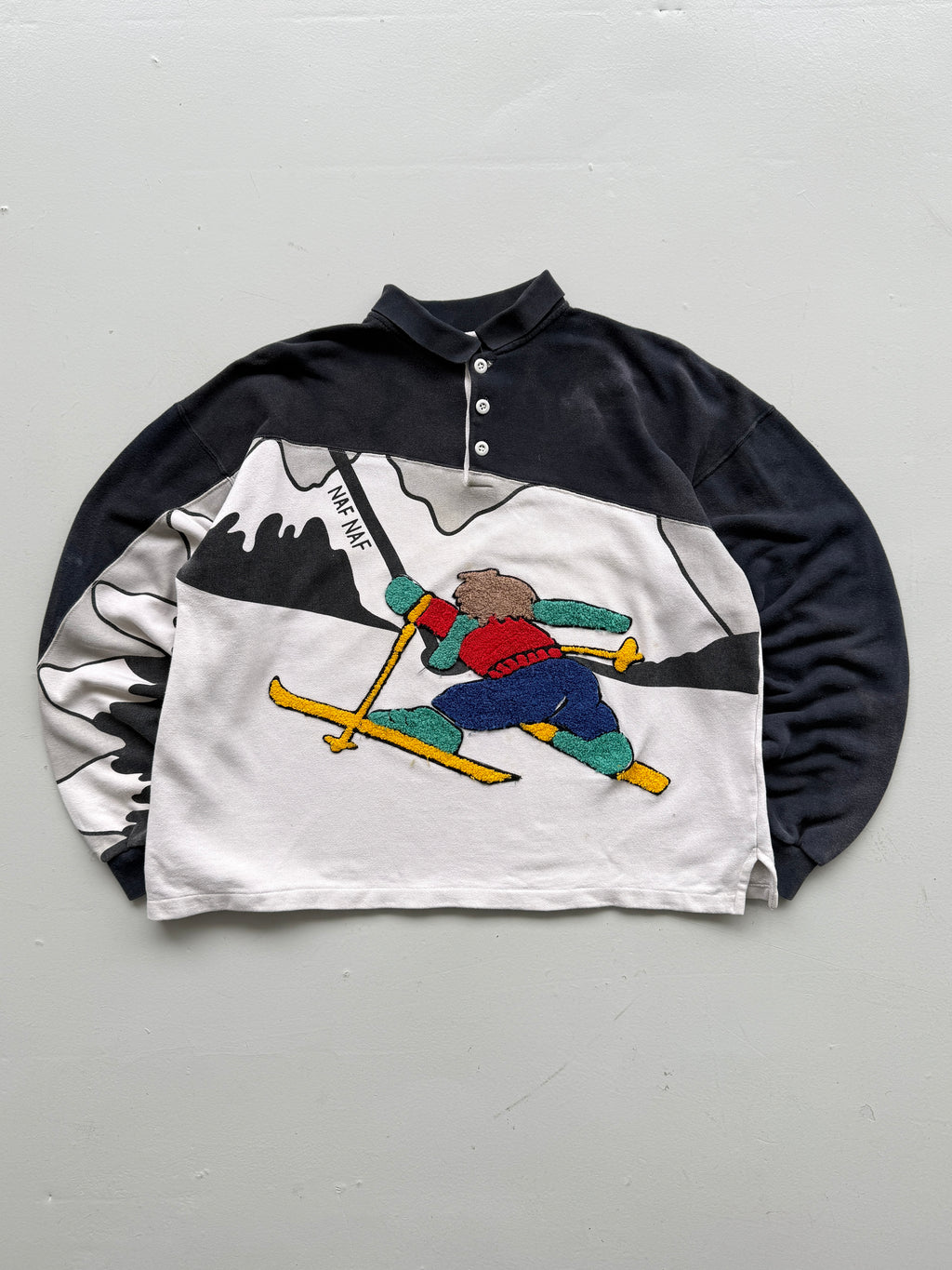 Naf Naf Ski Graphic 90s Vintage Sweatshirt