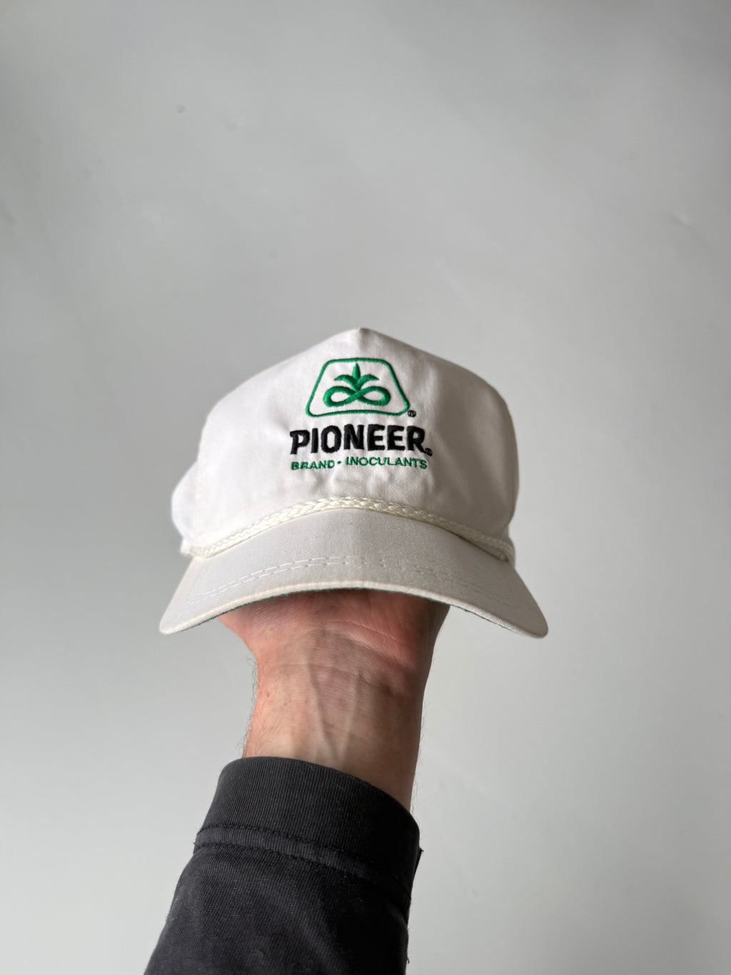 White Pioneer Vintage Cotton SnapBack Trucker Cap