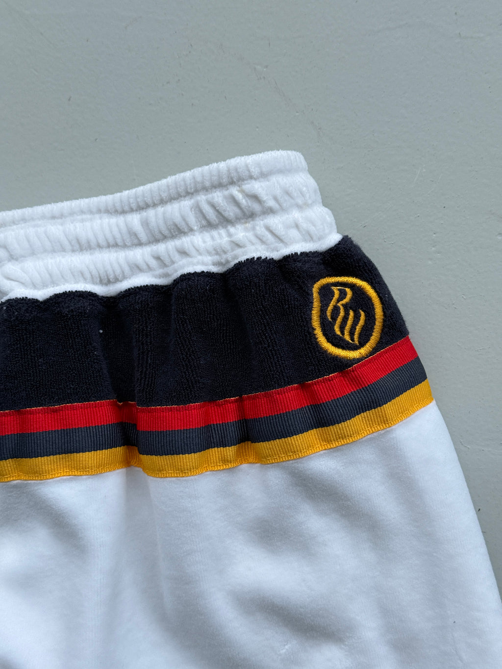 White Rocawear 00's Vintage Y2K Velvet Sweat Pants - Medium