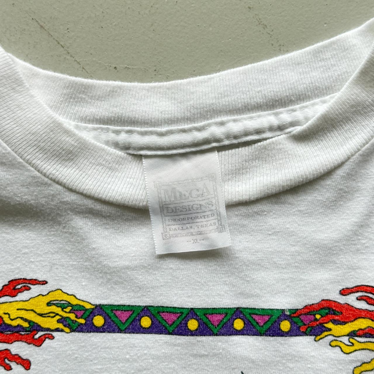 White Cayman Islands Fishes Vintage 90's T-shirt - Large