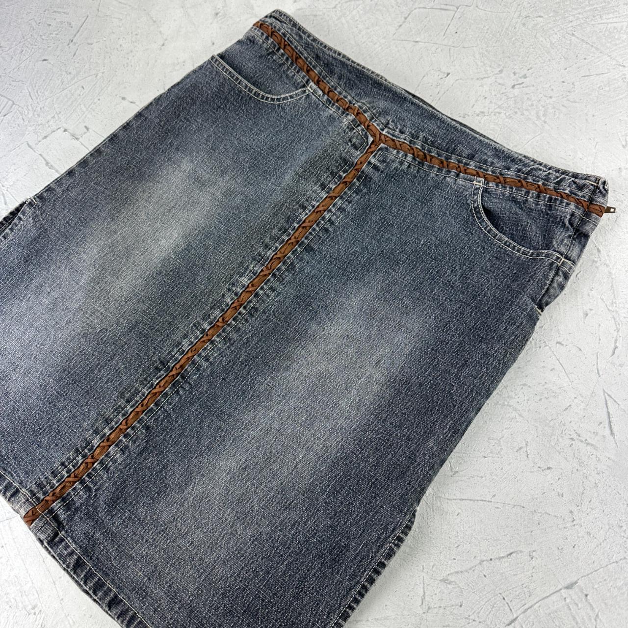 Squeeze Denim Vintage Mini Skirt - W30 L21