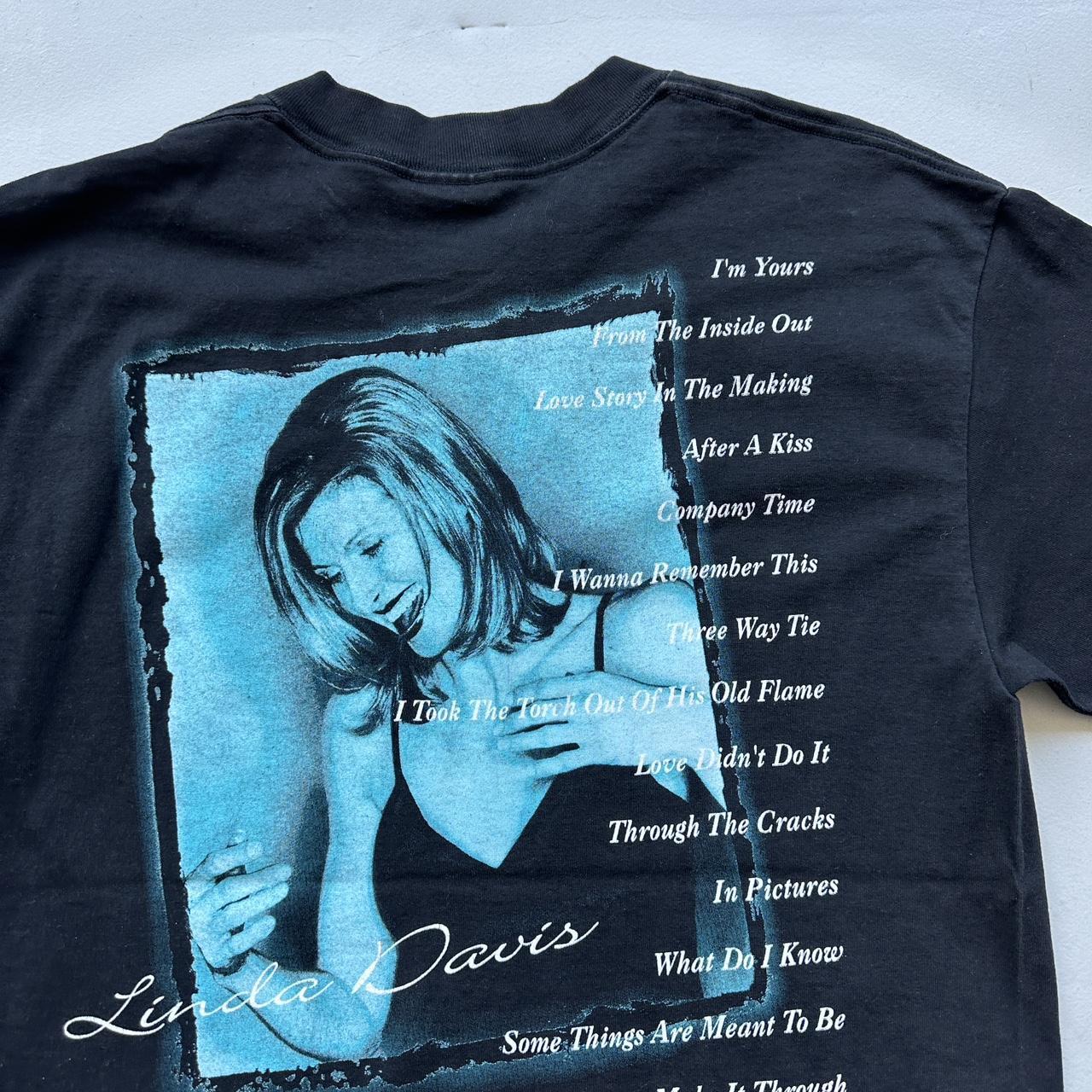 Linda Davies Black 90s Vintage T-shirt - Large