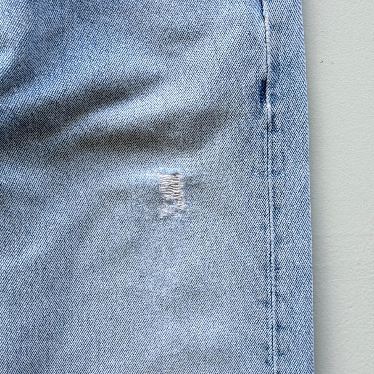 Light Blue Levi's 501 Denim Straight Leg 90's Vintage Jeans - 31” x 28”