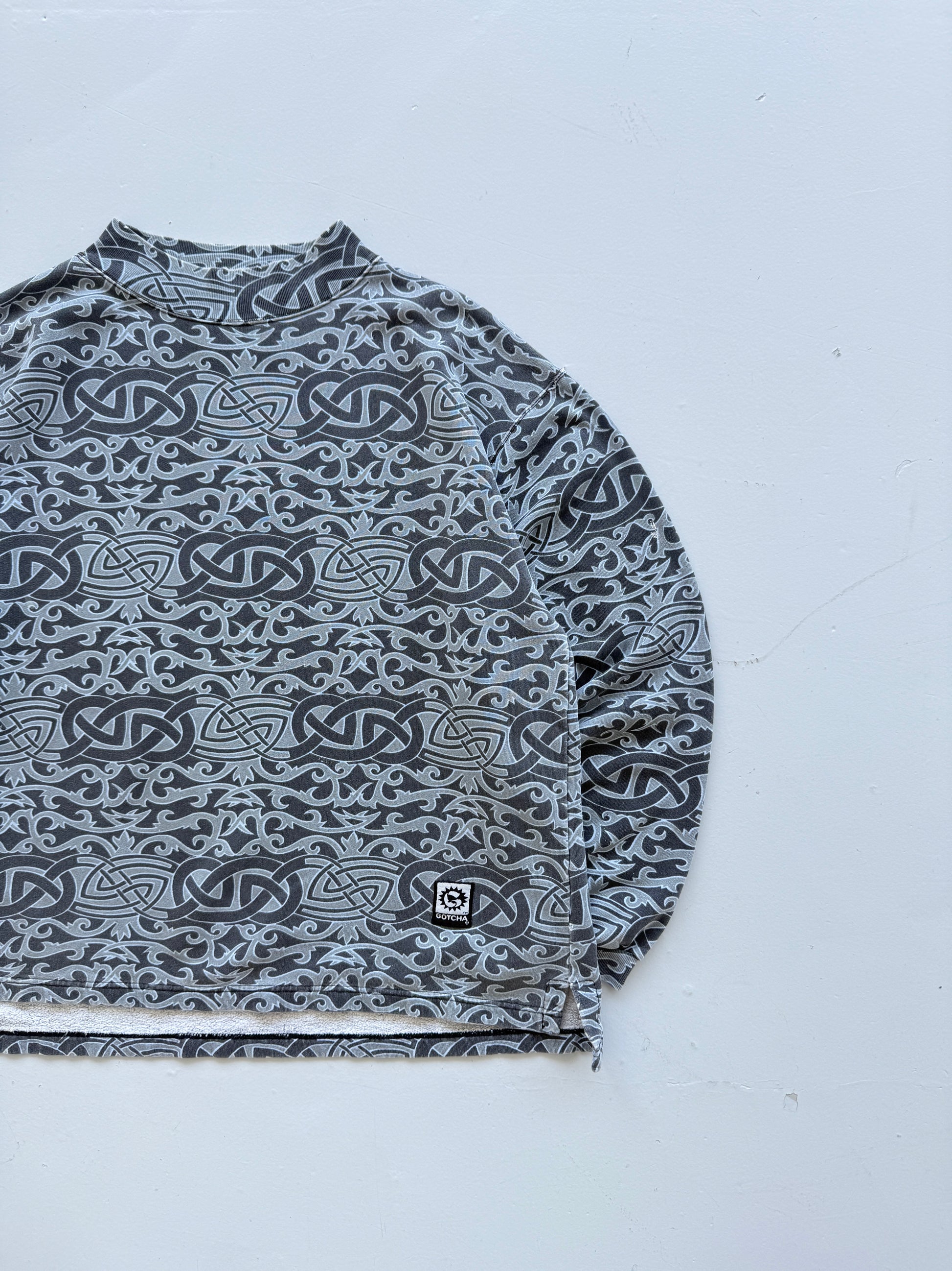 Gotcha All-Over Print 90's Vintage Surf Sweatshirt - Medium Oversized