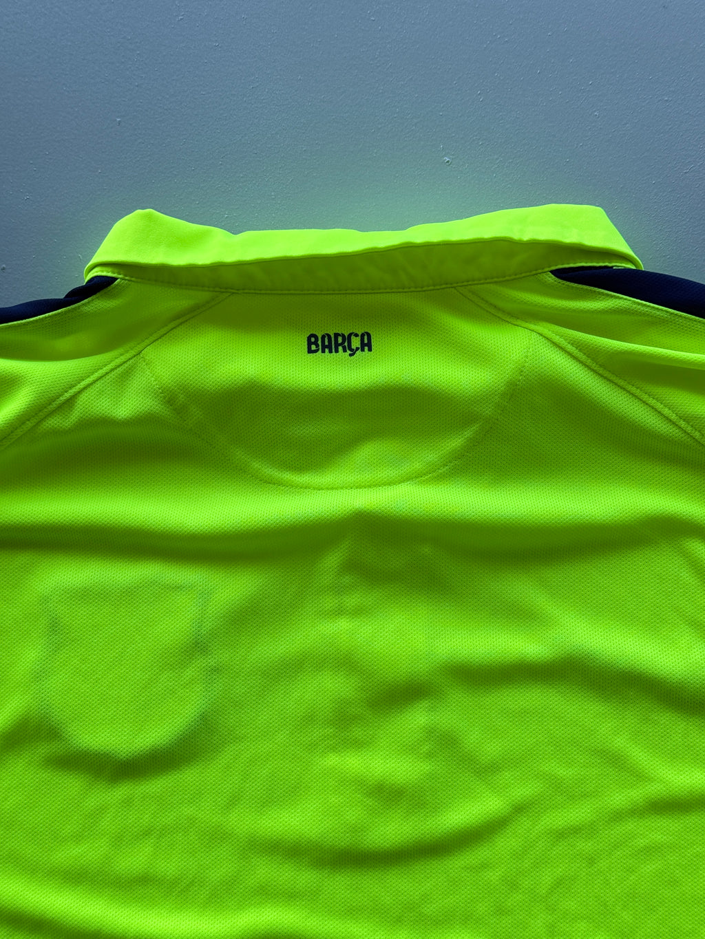 Nike FC Barcelona 2014 Away Vintage Football Shirt - XL