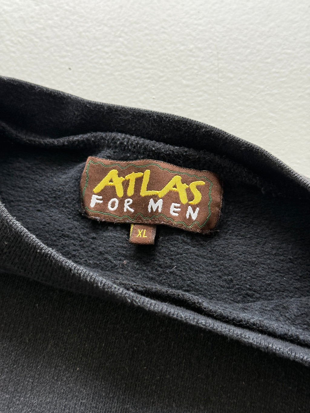 Atlas For Men Surf Tahiti Papeete Honolulu 90's Vintage Sweatshirt - XL