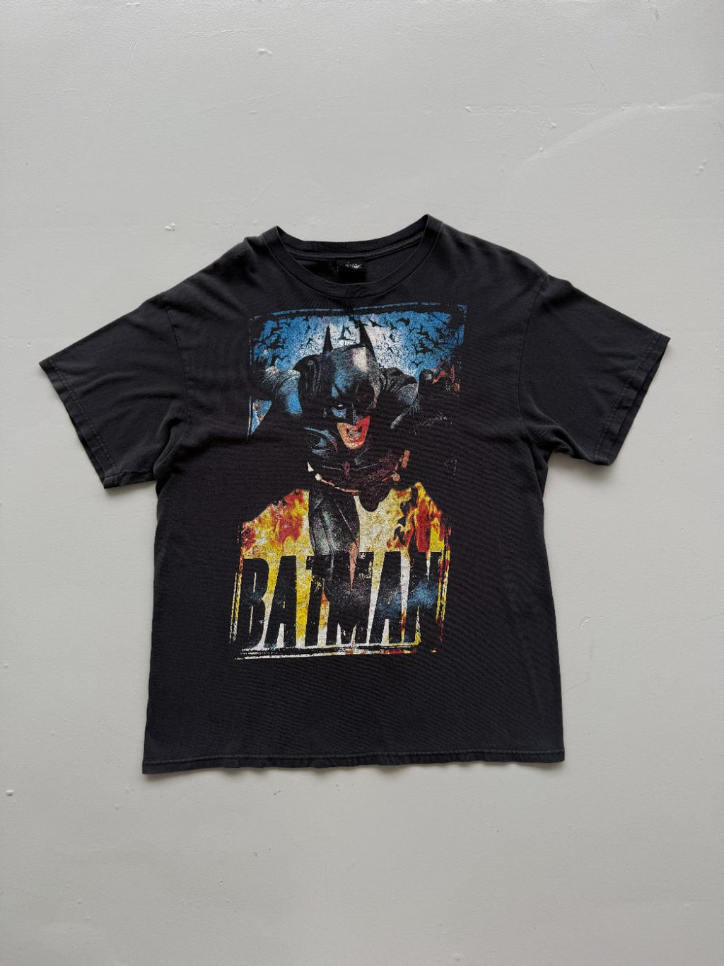 Batman The Dark Knight Rises Vintage Graphic Film T-Shirt - Large
