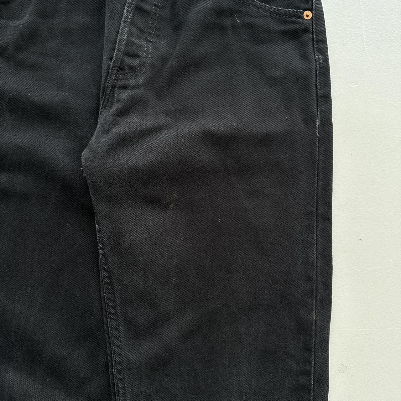 Black Vintage Levi's 590 - 30" x 30"
