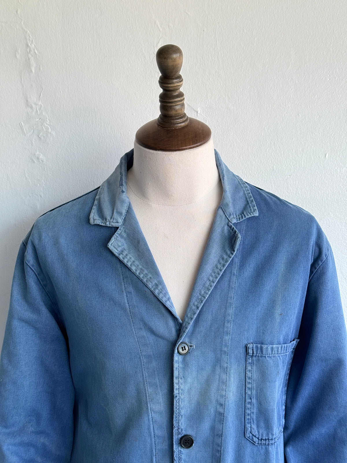 Thrashed Blue French 1950's Vintage Workwear Chore Jacket CH482 - Medium