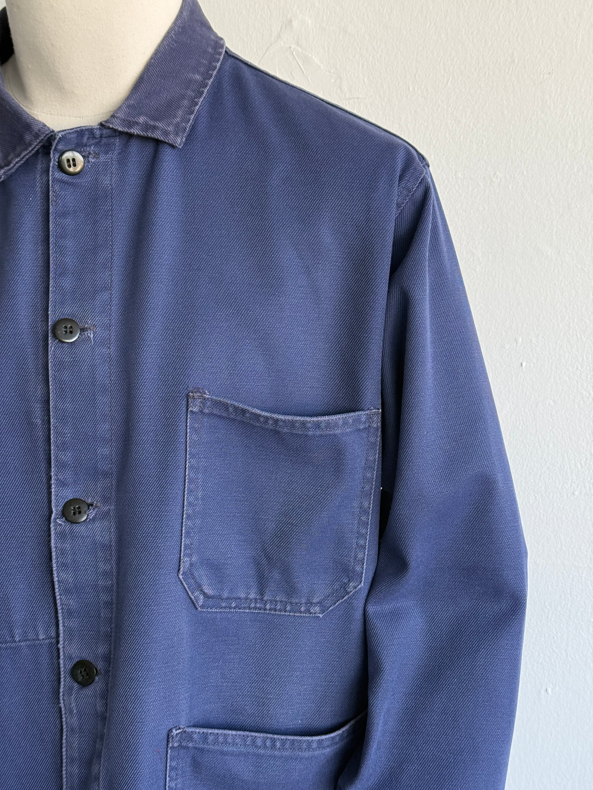 Thrashed Blue French Vintage Workwear Chore Jacket CH428 - Medium