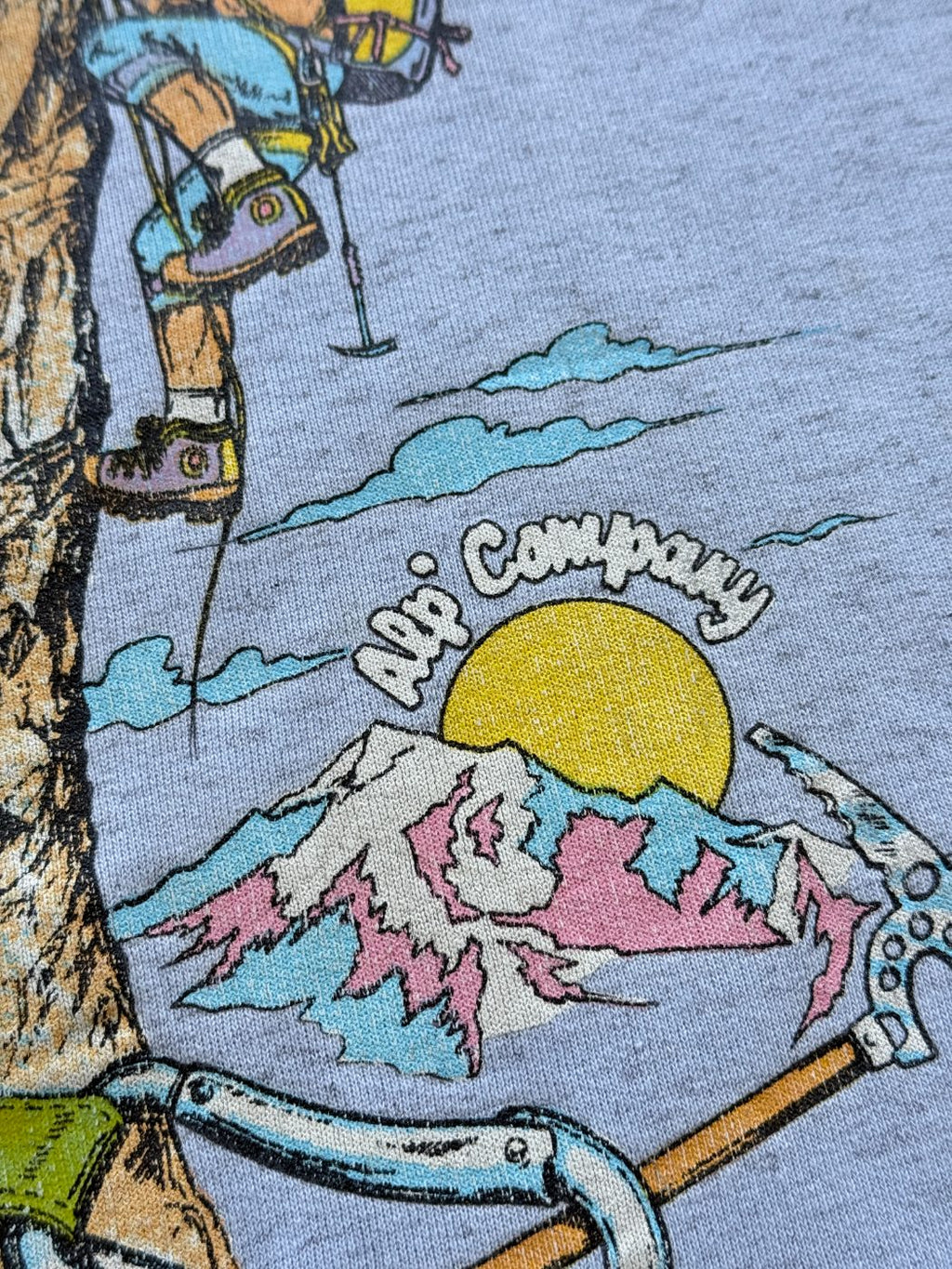 Alp Company Rock Climbing Graphic Vintage Sweatshirt - Large