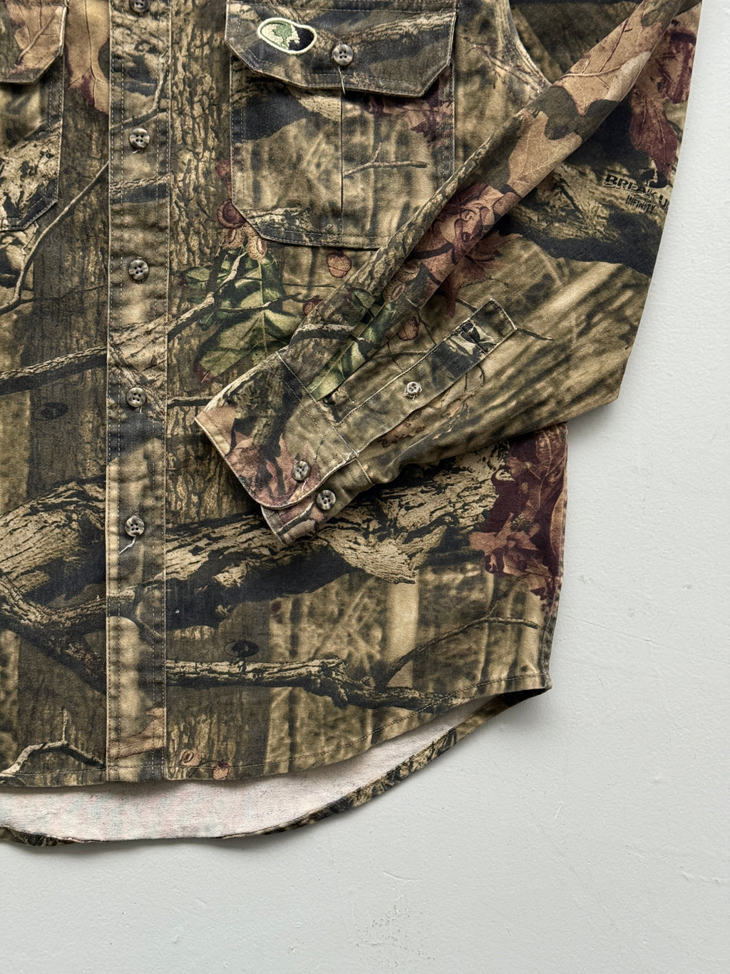 Green Real Tree Camo Russell Outdoors 90's Vintage Long Sleeve Shirt - Medium