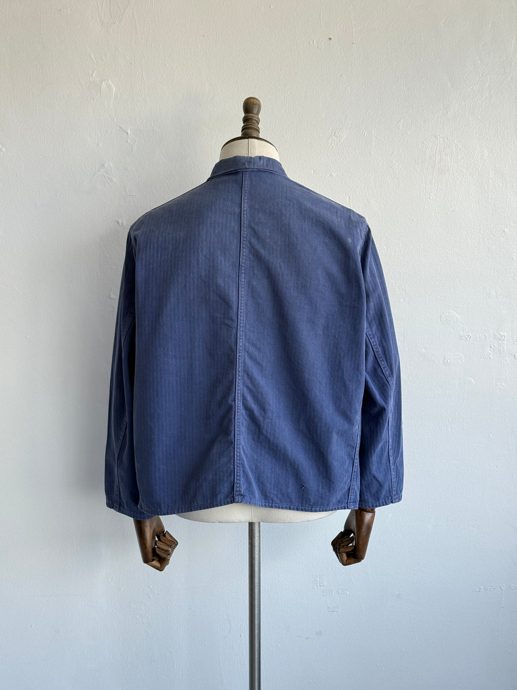 Faded Blue French Herringbone 1970s Vintage Workwear Chore Jacket CH462 - Small