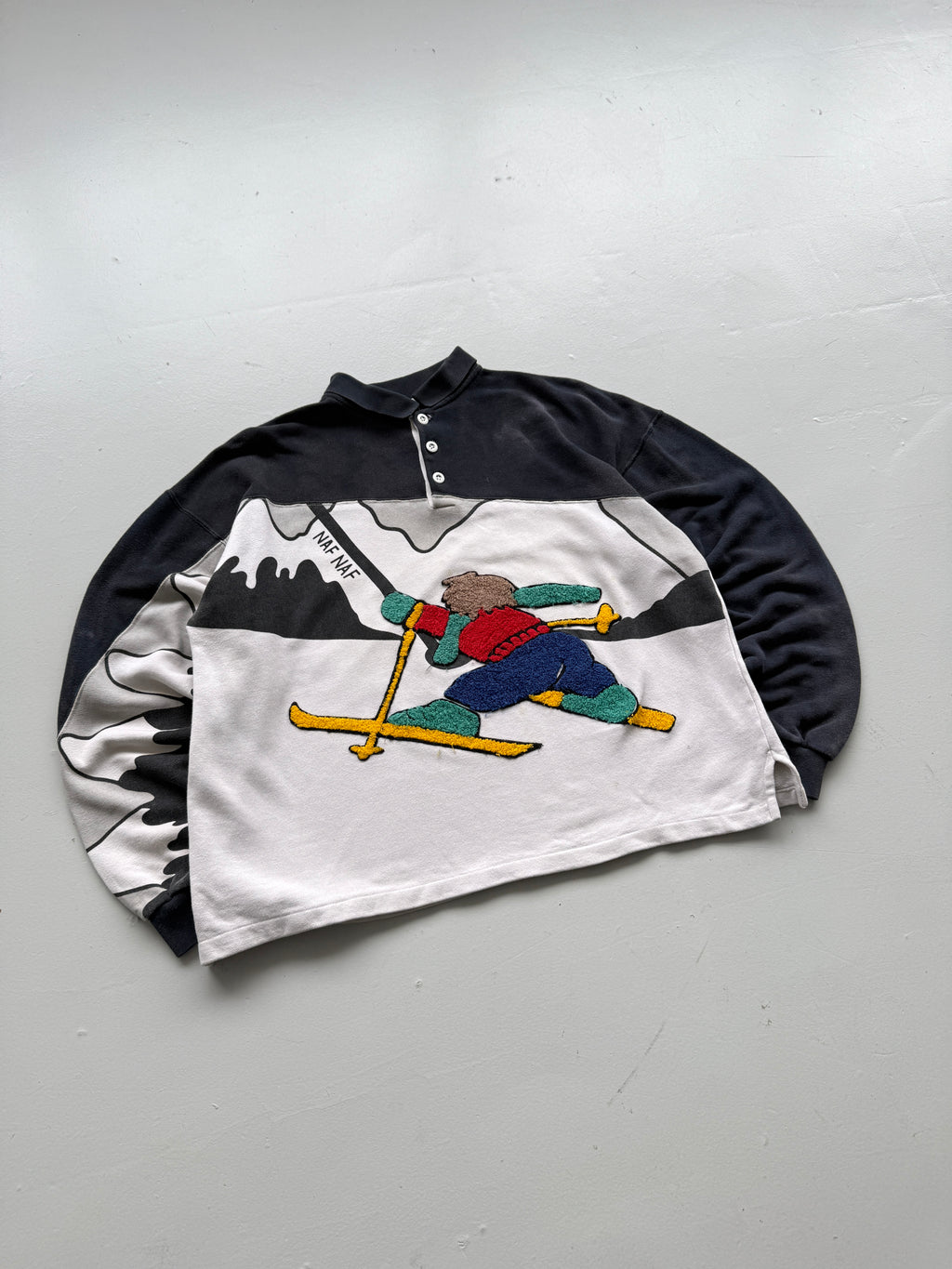 Naf Naf Ski Graphic 90's Vintage Sweatshirt - Medium