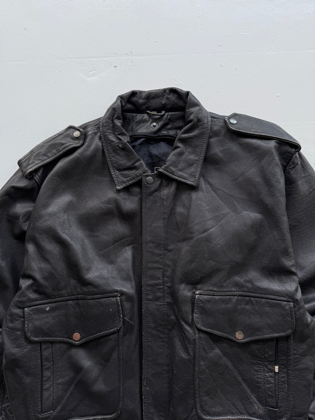 Black A2 Leather Vintage Aviation 90s Bomber Jacket - XL