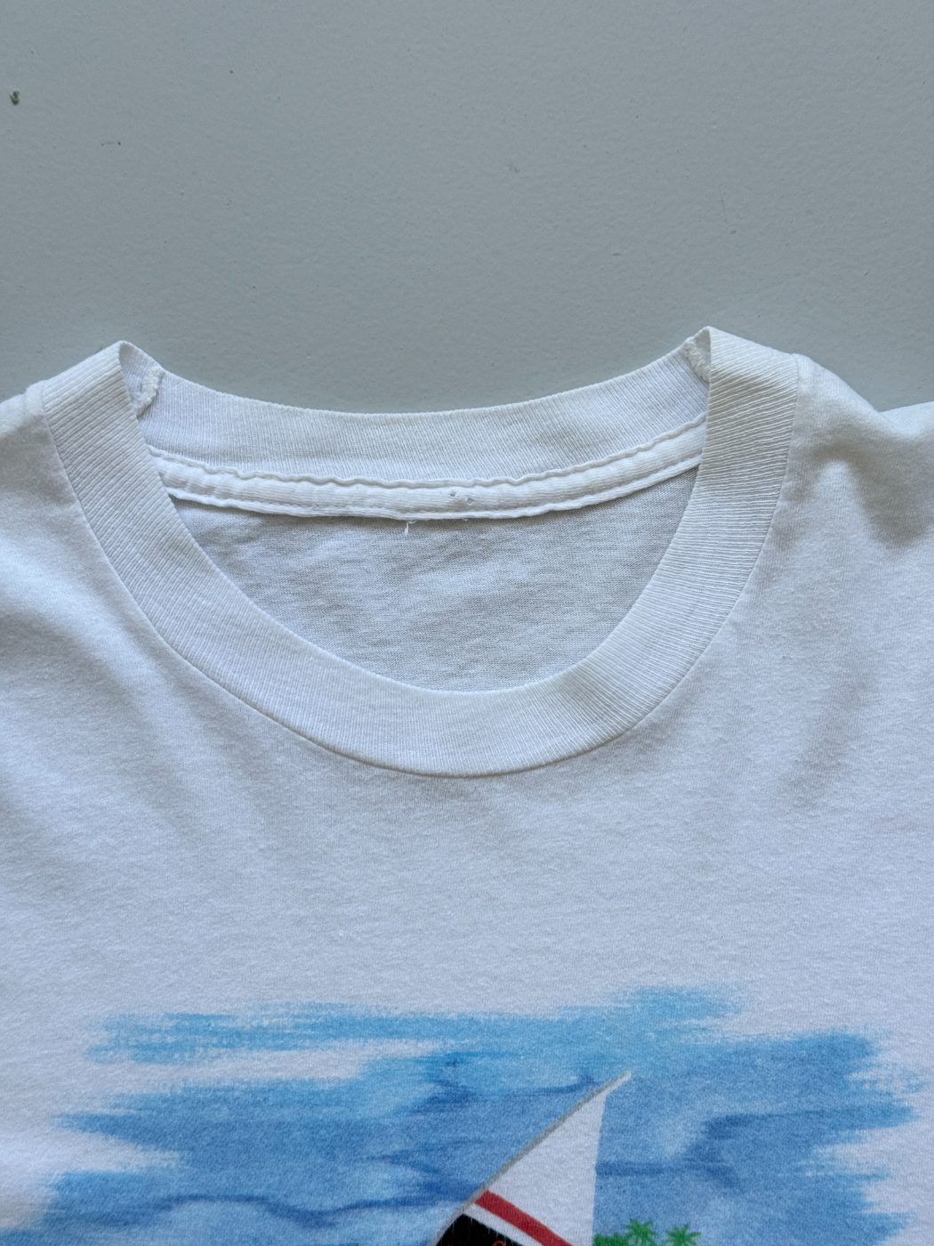 Cavas Castellblanch Single Stitch 80's Vintage Graphic T-Shirt - Large