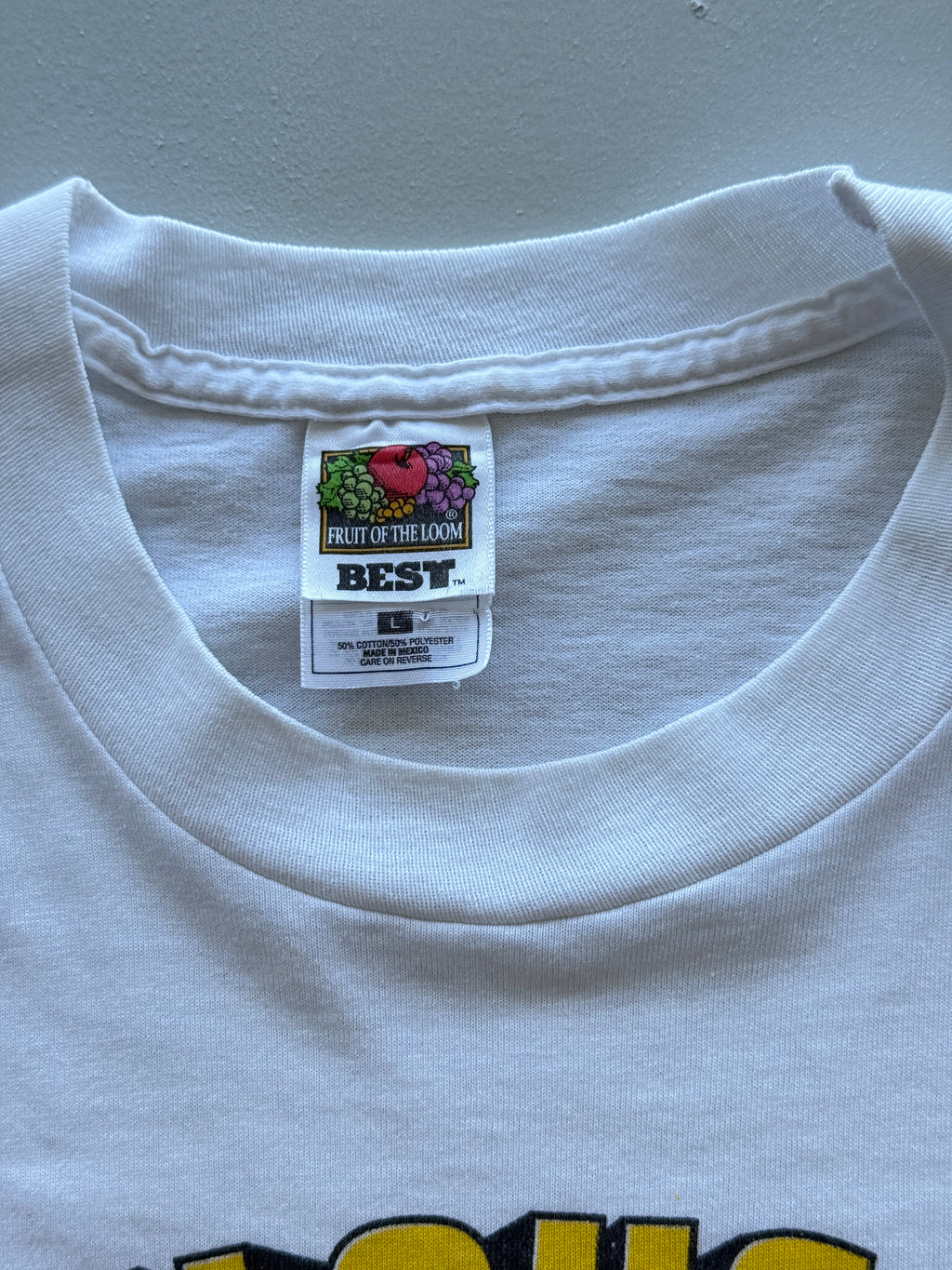Fruit of the Loom Fabulous 50s Cruisin 90s Vintage Single Stitch T-Shirt - Large