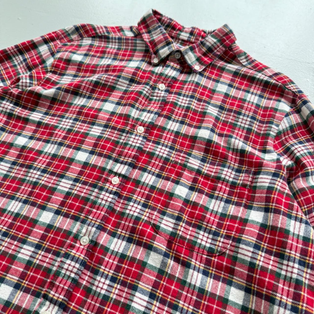 Red and White Checkered Long Sleeve 90s Vintage Flannel Shirt - XL