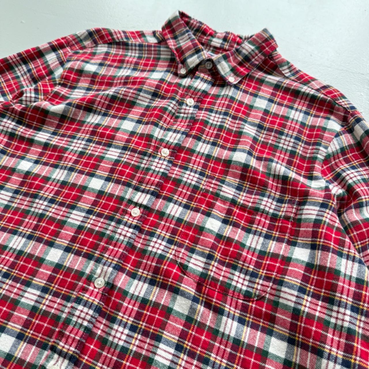Red and White Checkered Long Sleeve 90s Vintage Flannel Shirt - XL