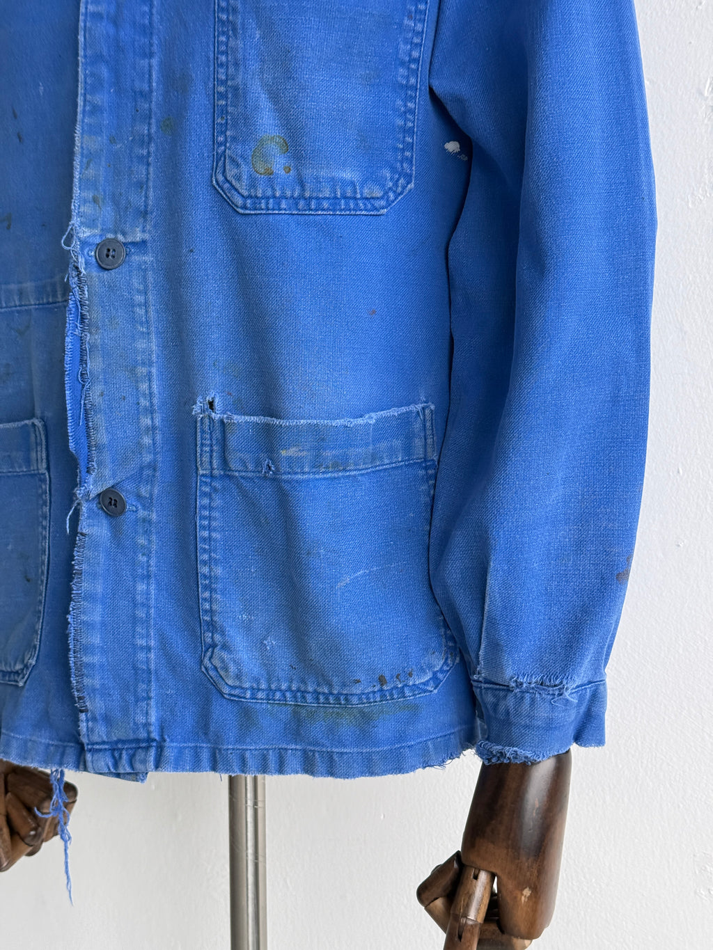 Thrashed Blue French 1970s Vintage Workwear Chore Jacket CH447 - Small