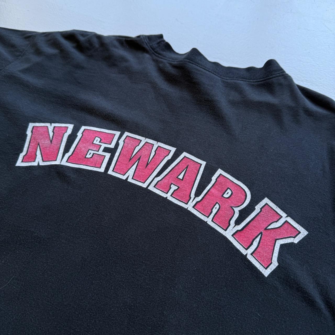 Black Newark 90s Vintage Graphic T-Shirt - XL