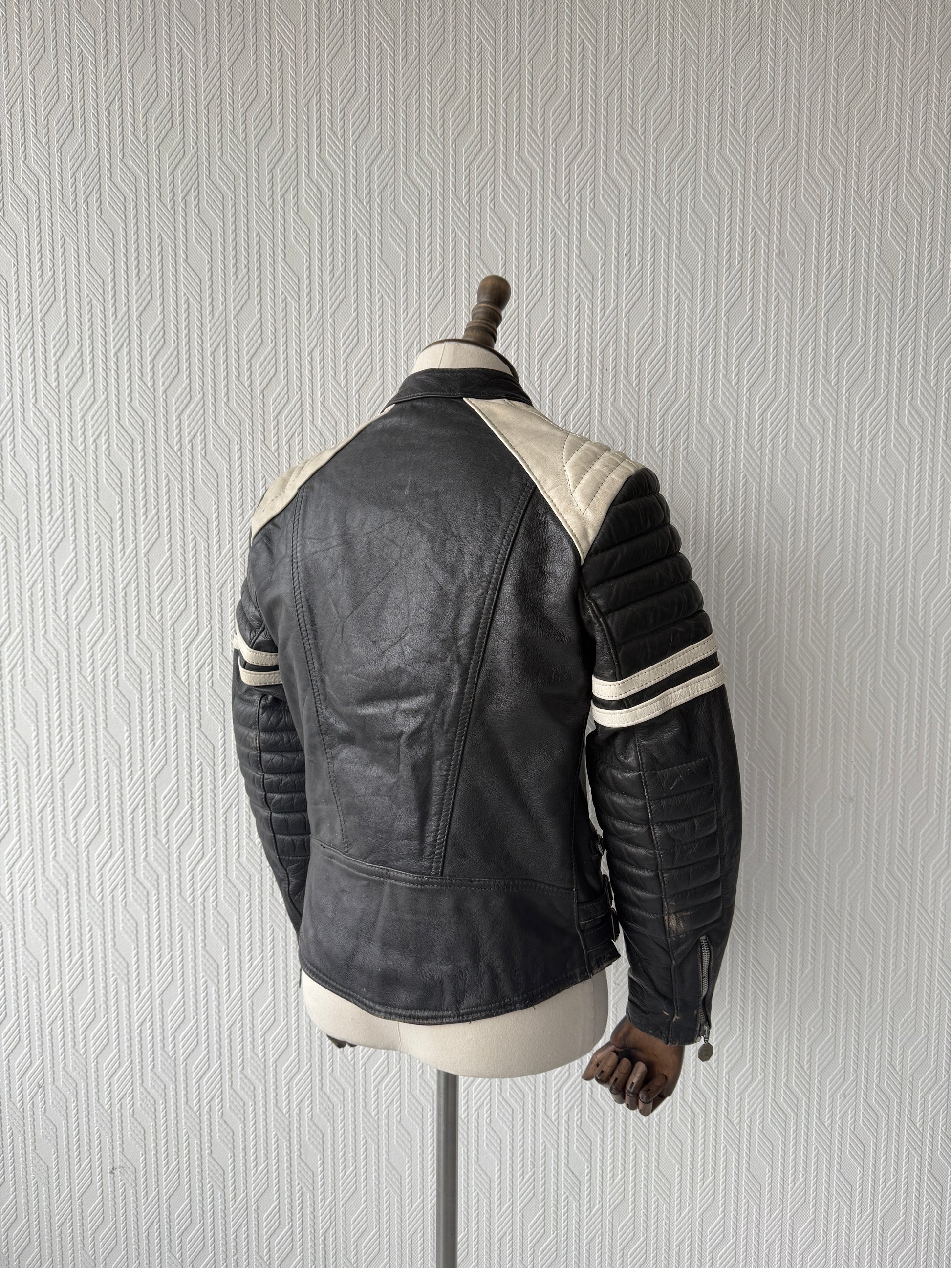 Black 80's Vintage  Moto Leather Biker Jacket - Mens Small - Womens Oversized 10