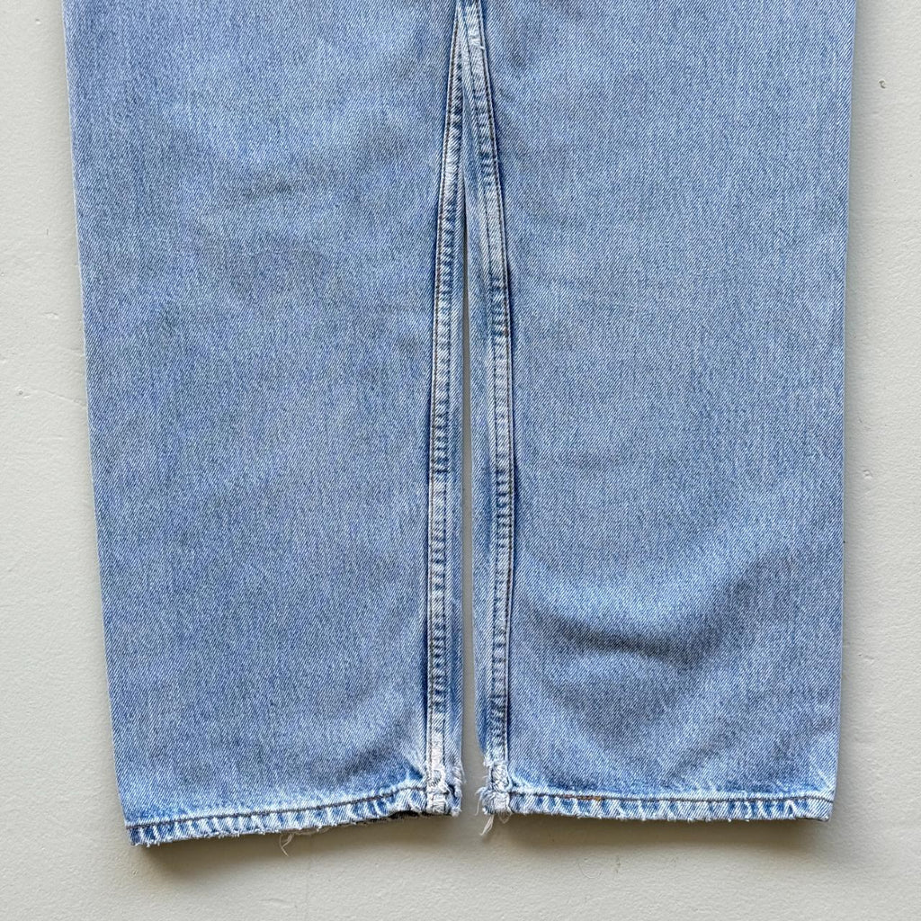 Light Blue Levi's 501 Denim Straight Leg 90's Vintage Jeans - 31” x 28”