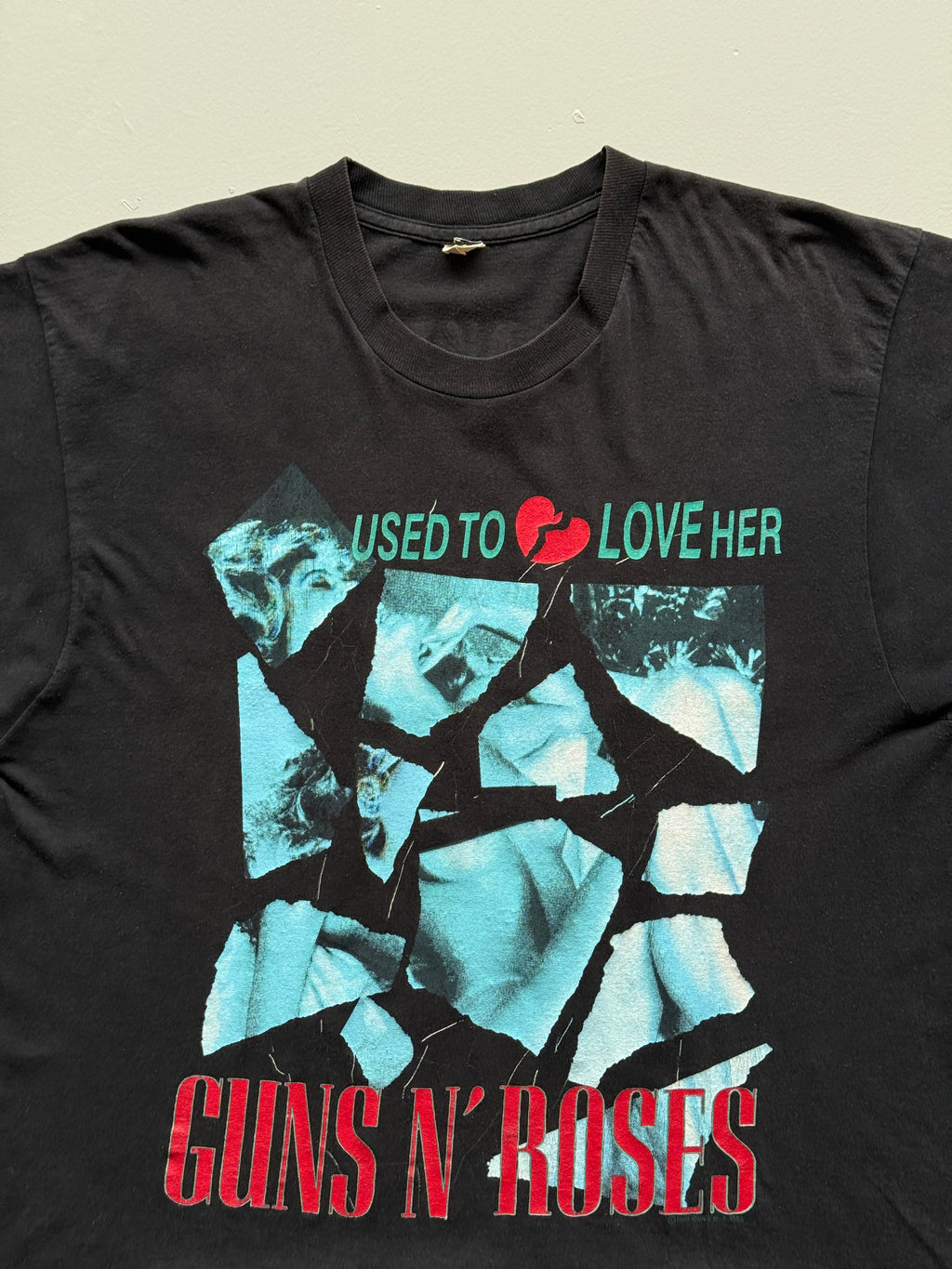 Black Guns N' Roses 80's Vintage Single Stitch Band Graphic T-Shirt - Medium