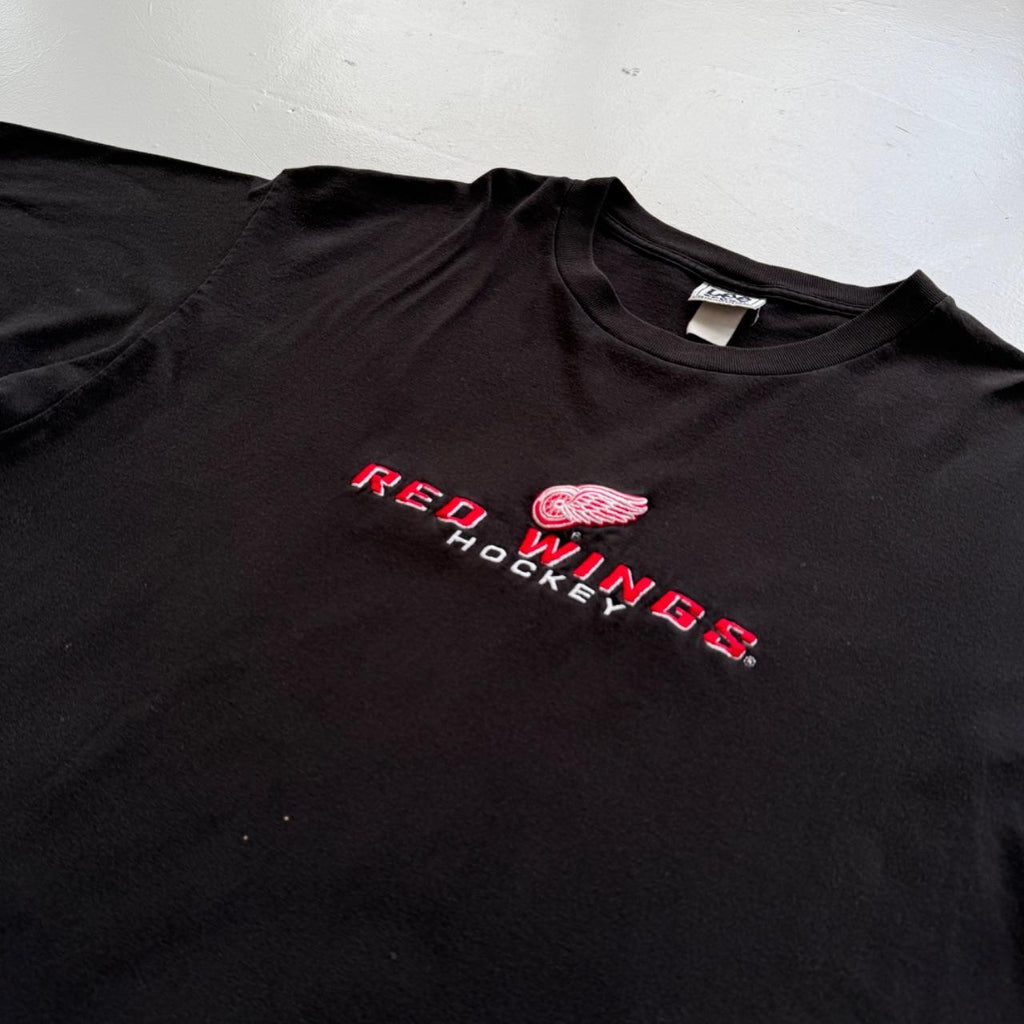 Black Red Wings Hockey 00s Vintage Graphic T-Shirt - XL