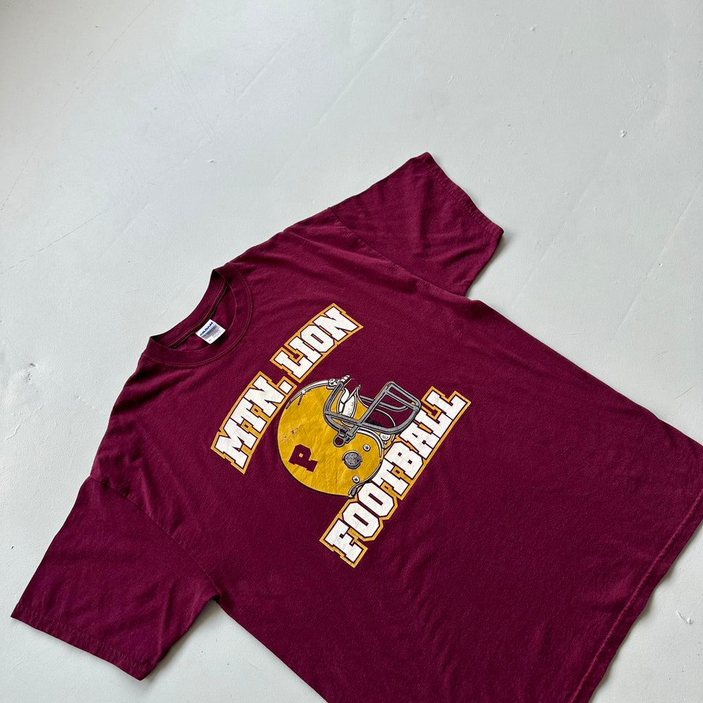 Burgundy Red Mountain Lion Football American Sports 00s Vintage T-shirt - XL