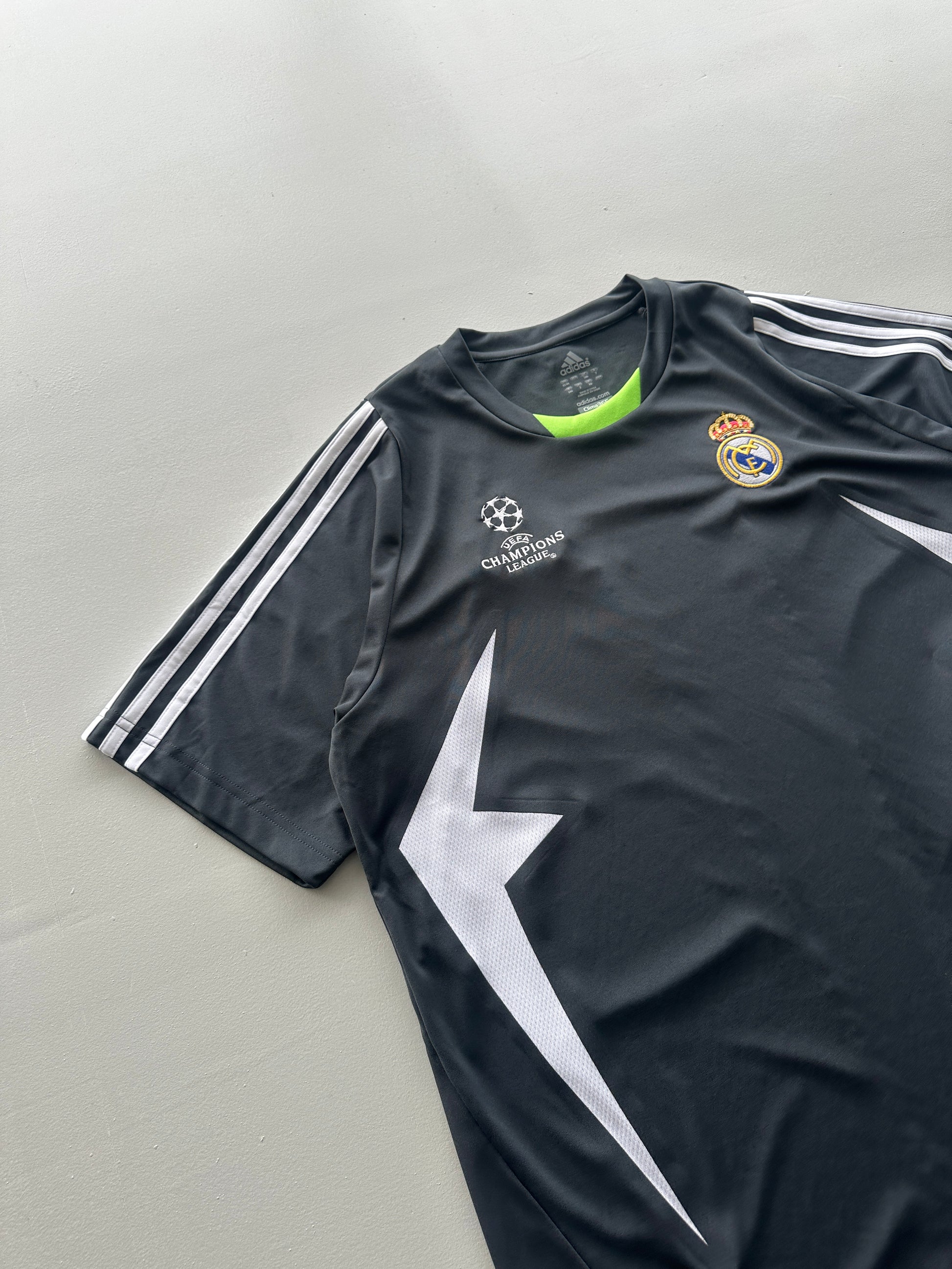 Adidas Real Madrid UCL Training 00's Vintage Football Shirt - Large